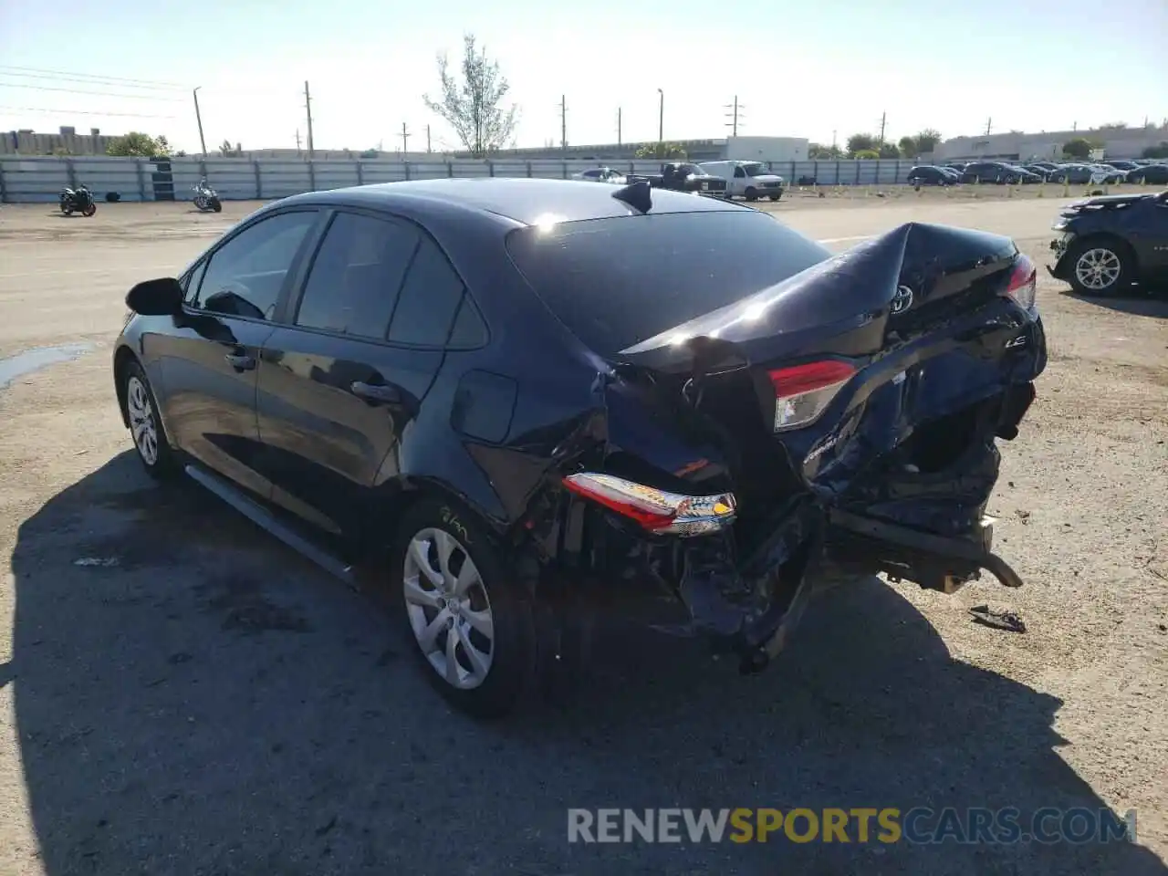 3 Photograph of a damaged car 5YFEPMAE7MP252259 TOYOTA COROLLA 2021