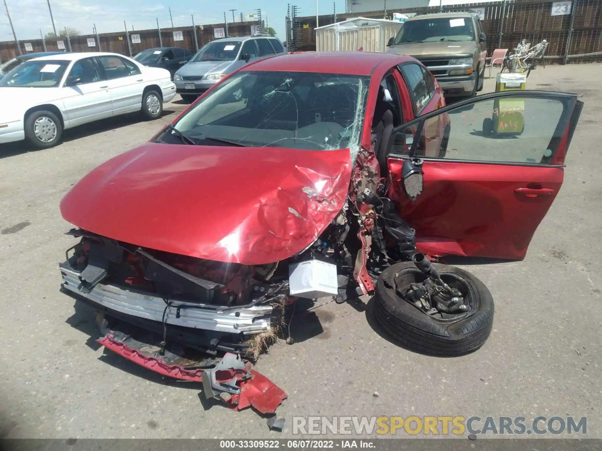 6 Photograph of a damaged car 5YFEPMAE7MP253640 TOYOTA COROLLA 2021