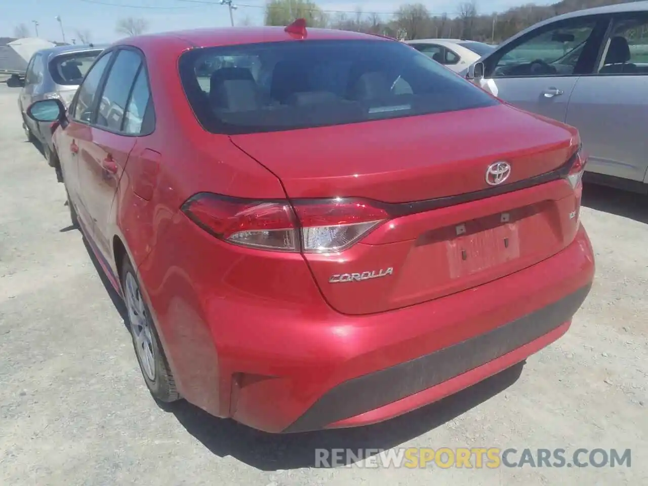 3 Photograph of a damaged car 5YFEPMAE7MP257333 TOYOTA COROLLA 2021