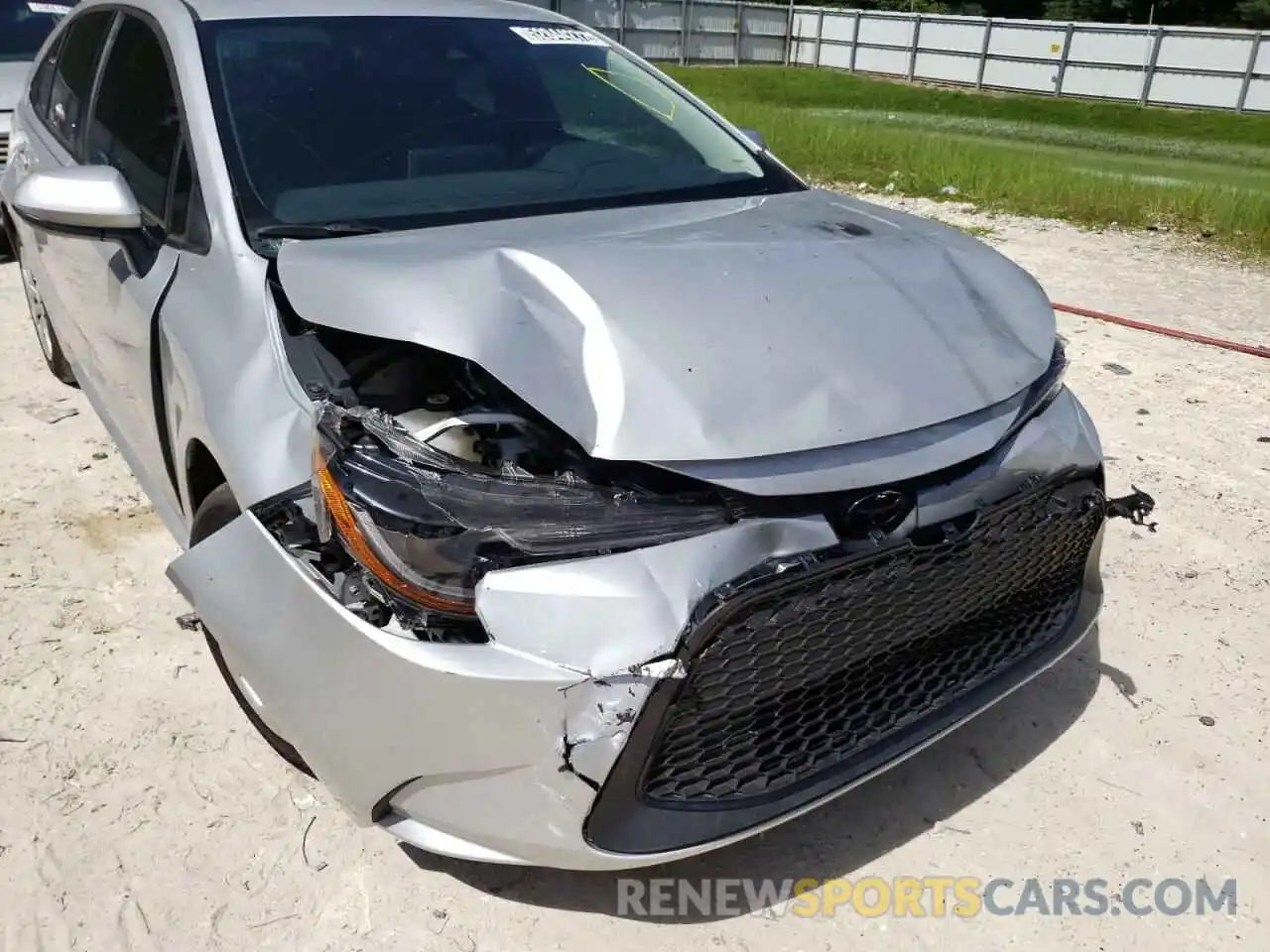 9 Photograph of a damaged car 5YFEPMAE7MP258806 TOYOTA COROLLA 2021