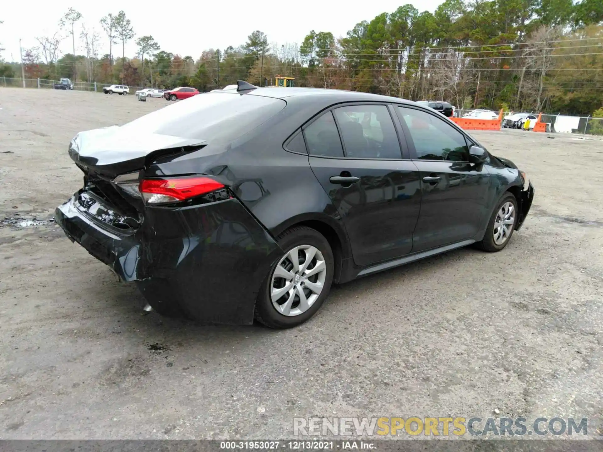 4 Photograph of a damaged car 5YFEPMAE7MP259521 TOYOTA COROLLA 2021