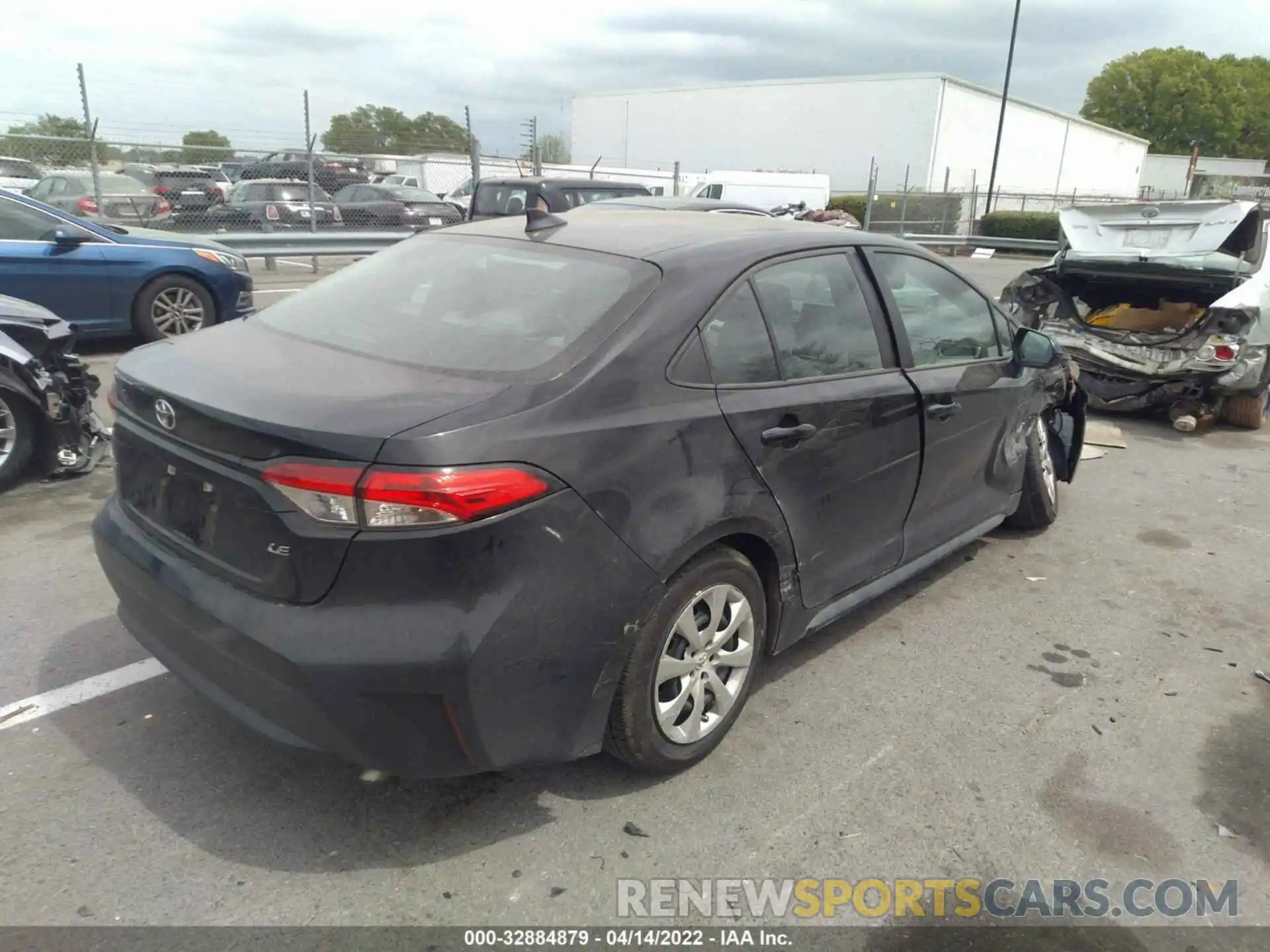 4 Photograph of a damaged car 5YFEPMAE7MP261849 TOYOTA COROLLA 2021