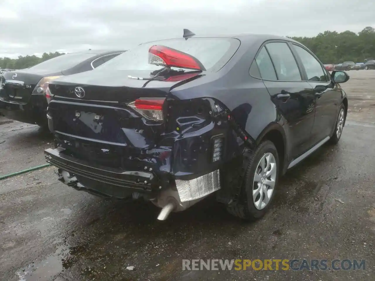 4 Photograph of a damaged car 5YFEPMAE7MP267277 TOYOTA COROLLA 2021