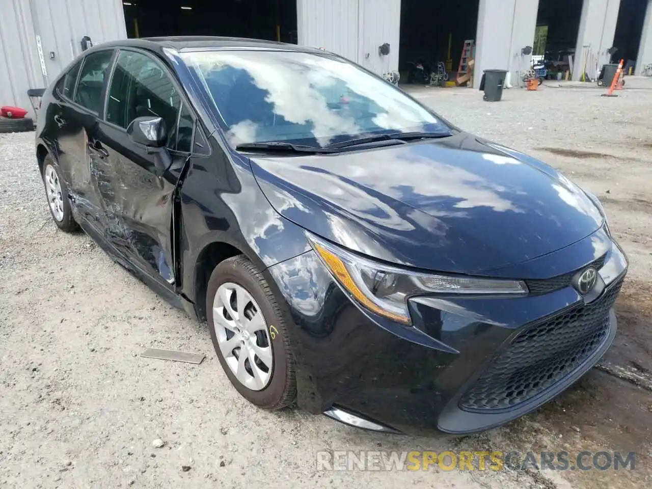 1 Photograph of a damaged car 5YFEPMAE7MP270809 TOYOTA COROLLA 2021