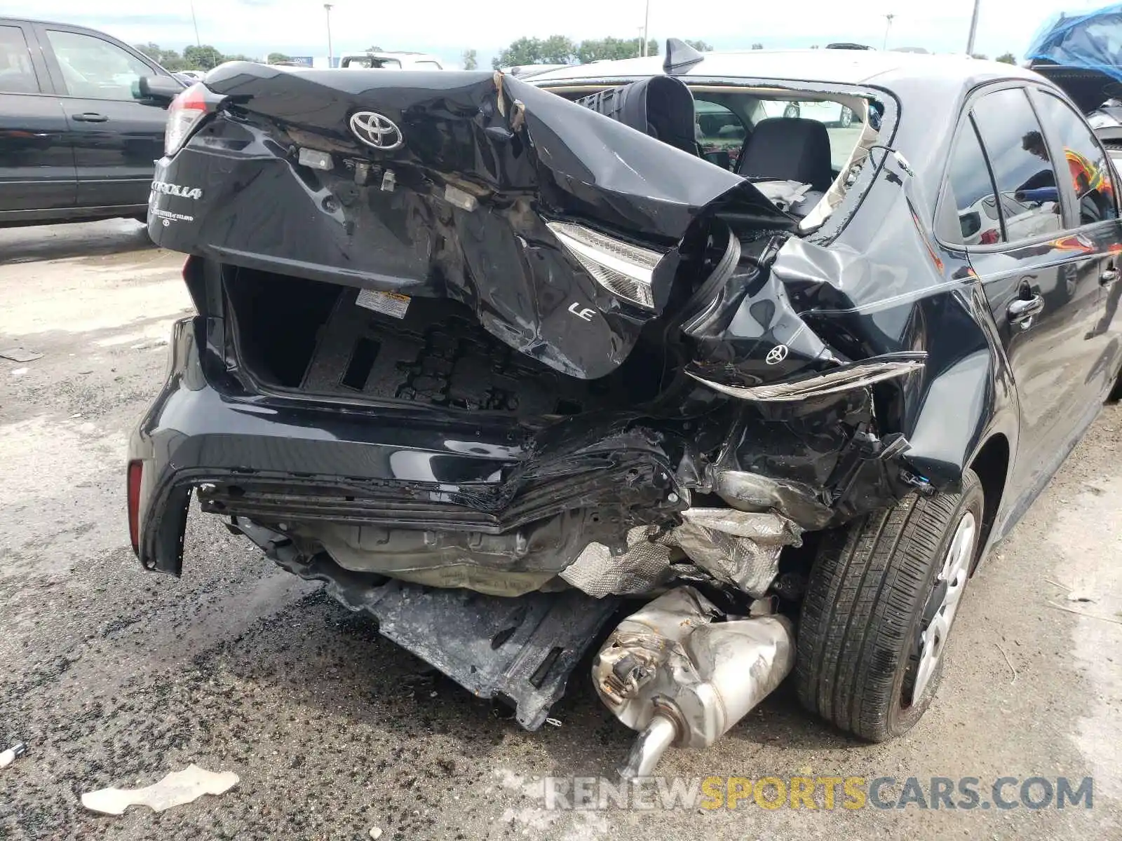 9 Photograph of a damaged car 5YFEPMAE8MP150677 TOYOTA COROLLA 2021