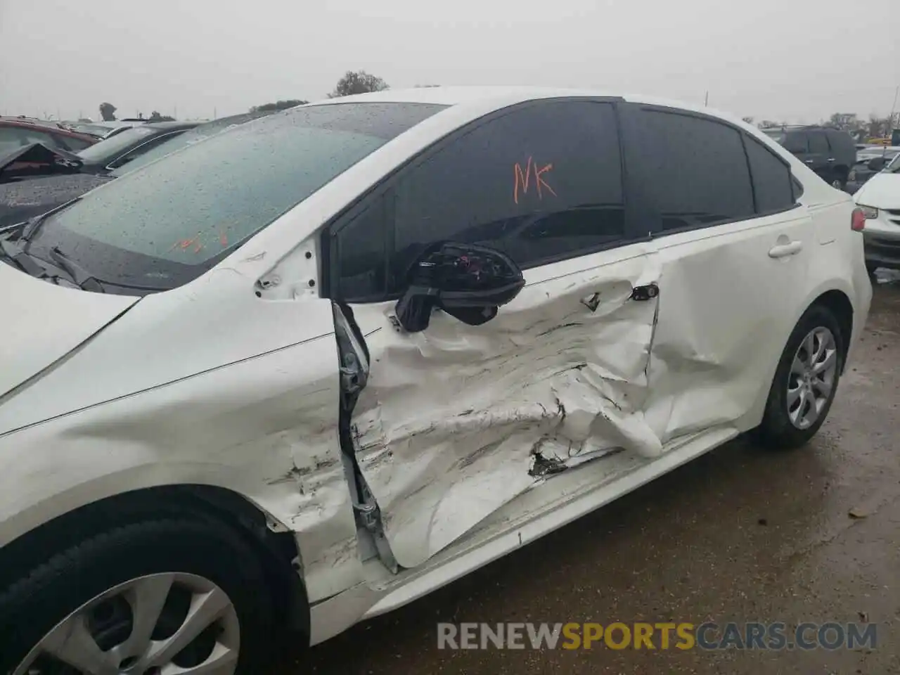 10 Photograph of a damaged car 5YFEPMAE8MP151800 TOYOTA COROLLA 2021