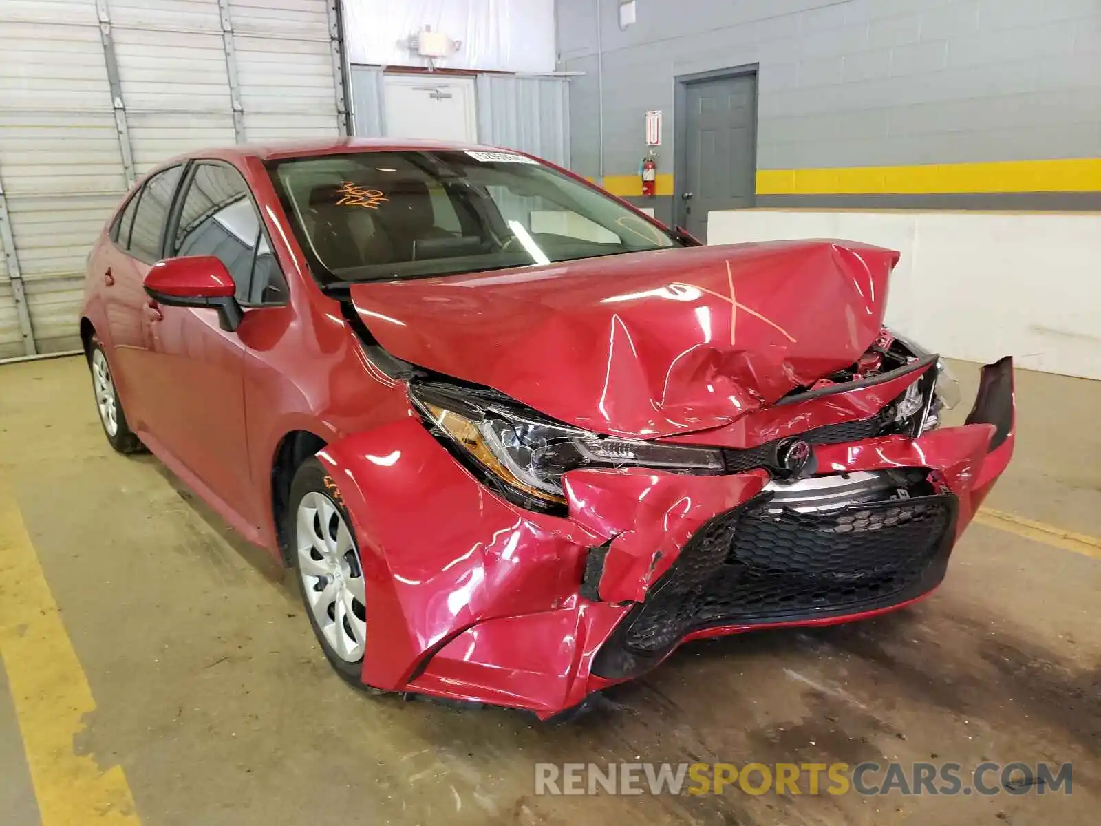 1 Photograph of a damaged car 5YFEPMAE8MP153384 TOYOTA COROLLA 2021