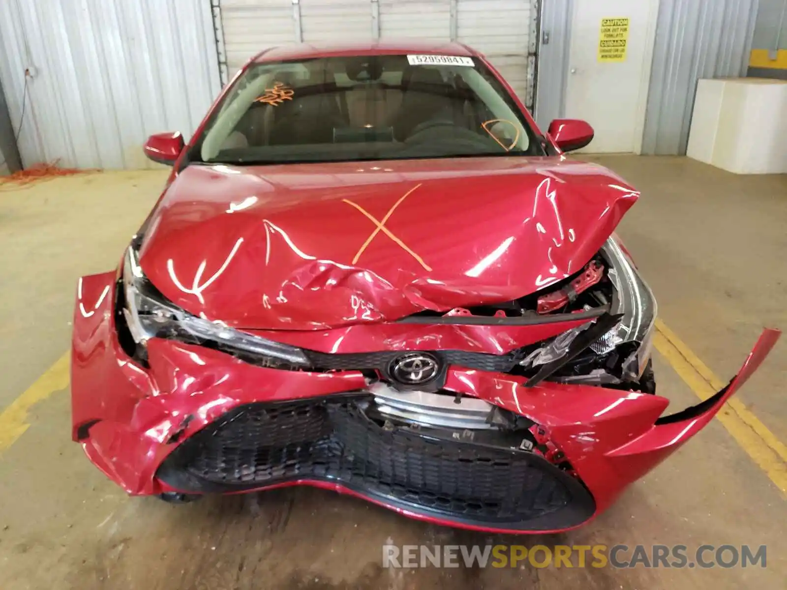 9 Photograph of a damaged car 5YFEPMAE8MP153384 TOYOTA COROLLA 2021