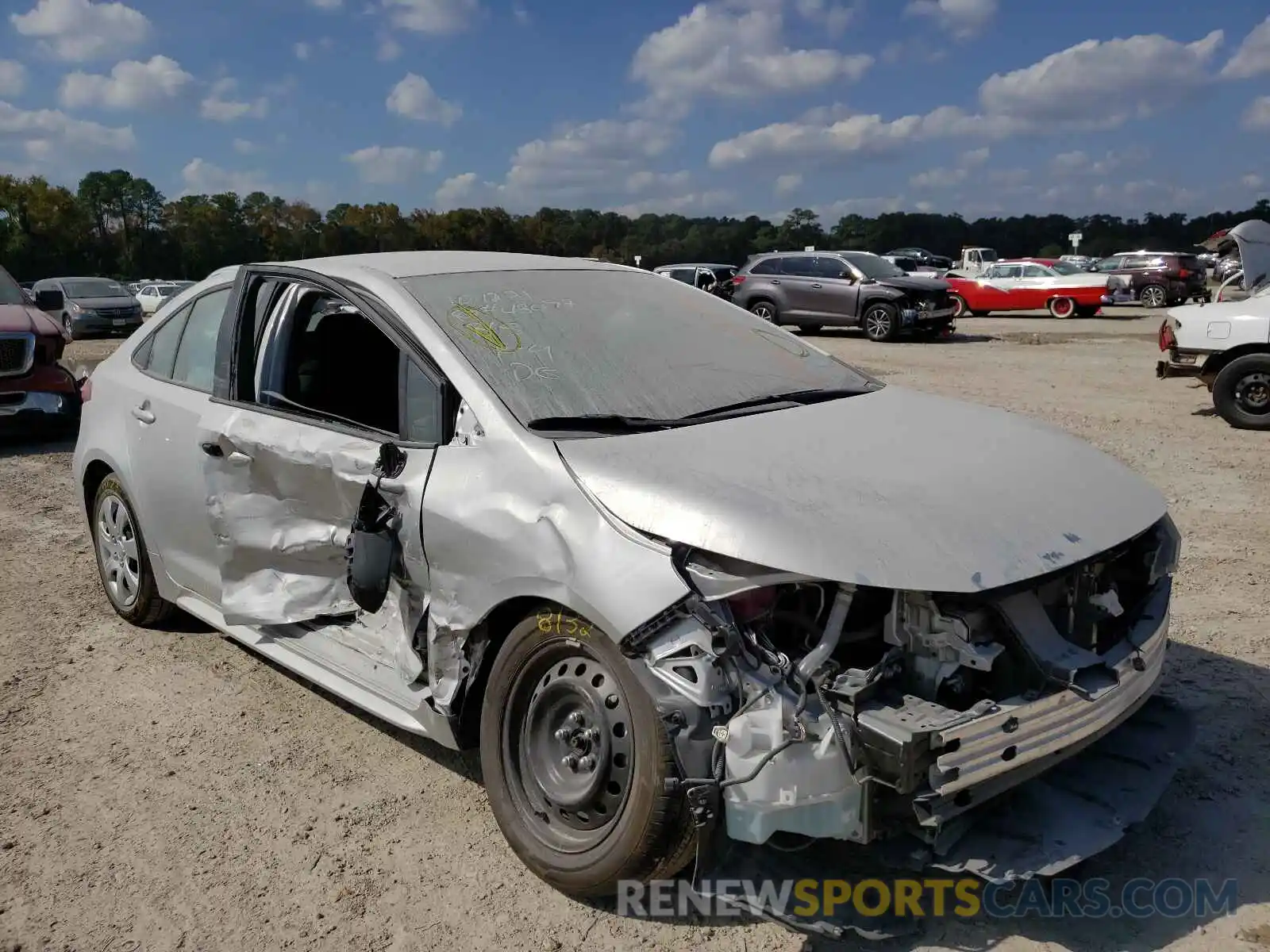 1 Photograph of a damaged car 5YFEPMAE8MP153496 TOYOTA COROLLA 2021