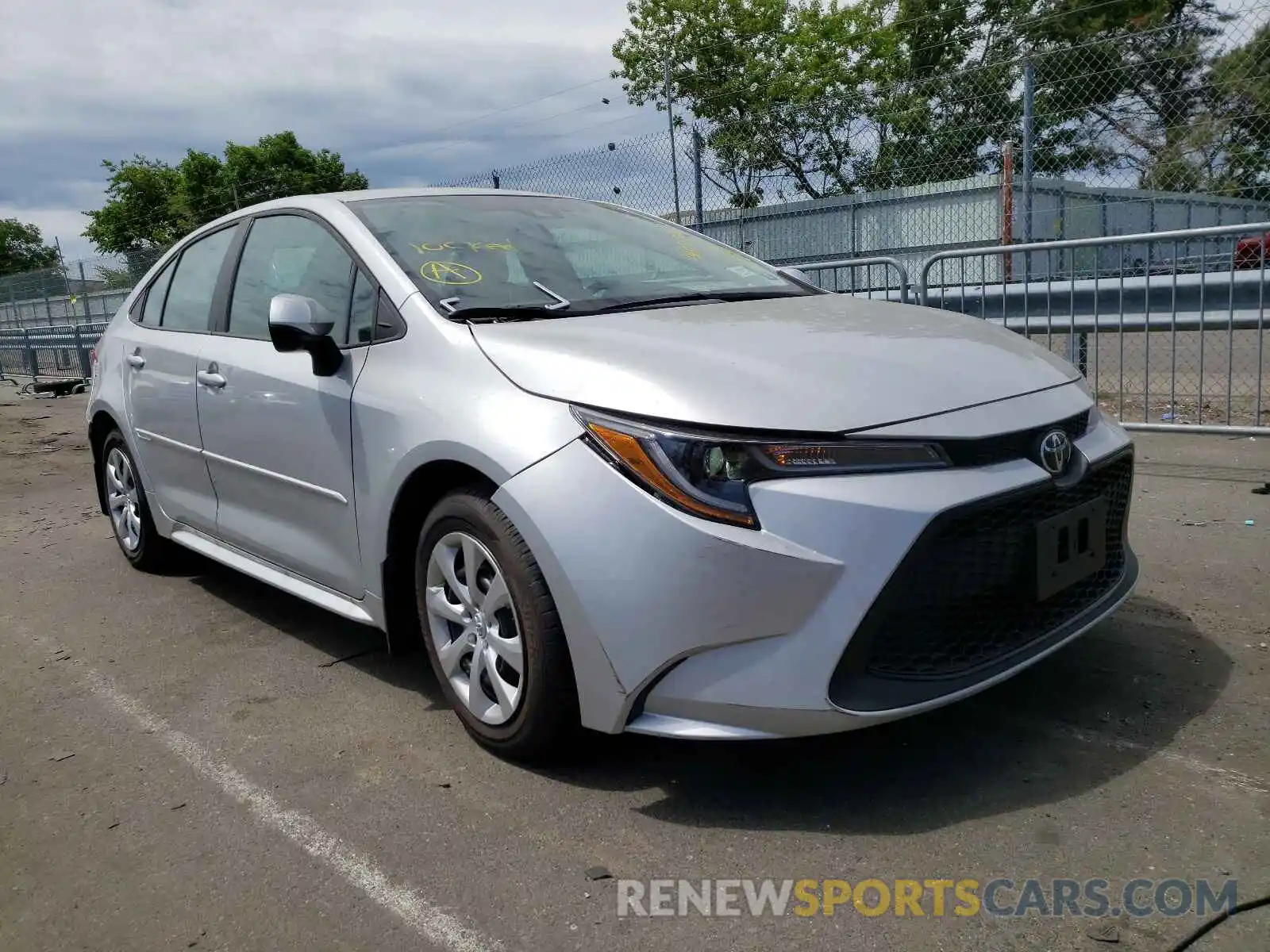 1 Photograph of a damaged car 5YFEPMAE8MP157726 TOYOTA COROLLA 2021