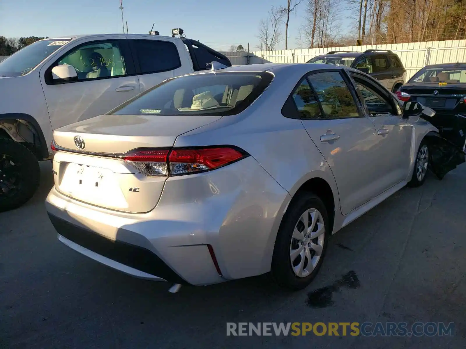 4 Photograph of a damaged car 5YFEPMAE8MP158486 TOYOTA COROLLA 2021