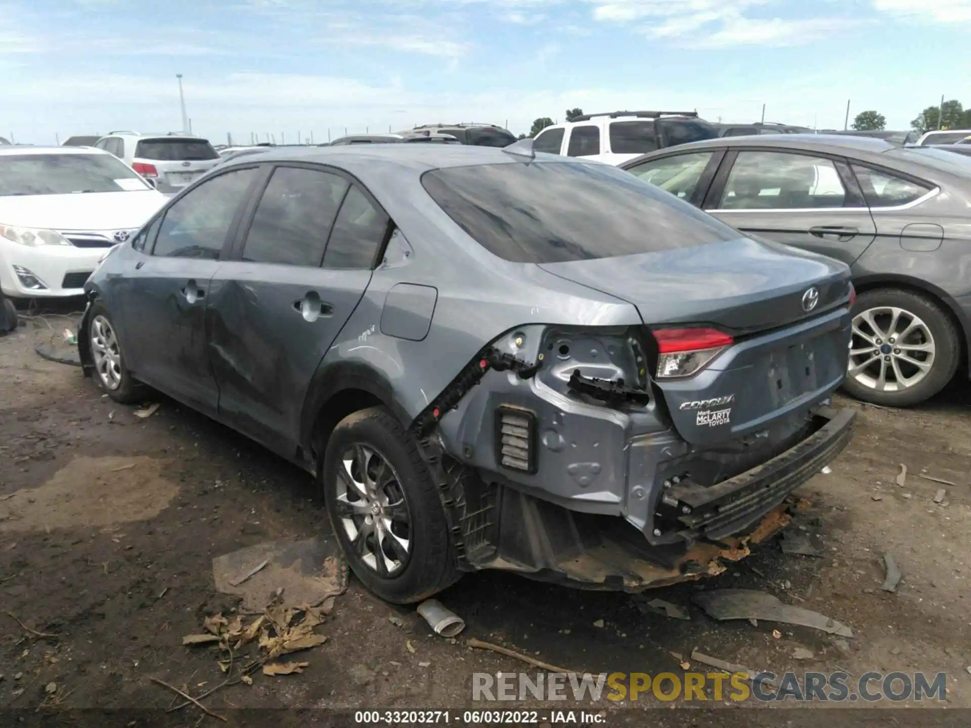 3 Photograph of a damaged car 5YFEPMAE8MP158701 TOYOTA COROLLA 2021