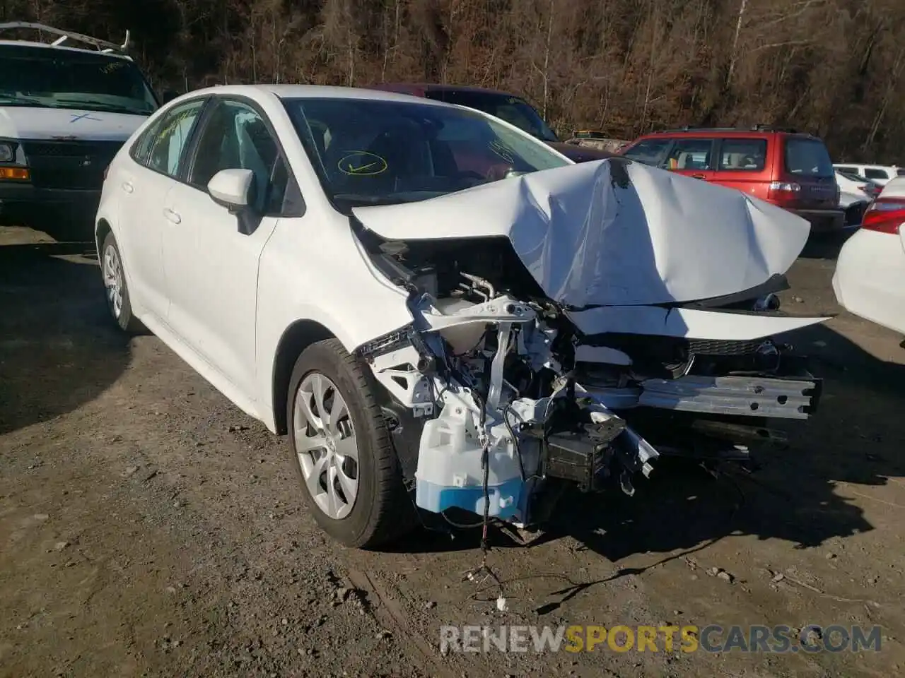 1 Photograph of a damaged car 5YFEPMAE8MP165566 TOYOTA COROLLA 2021