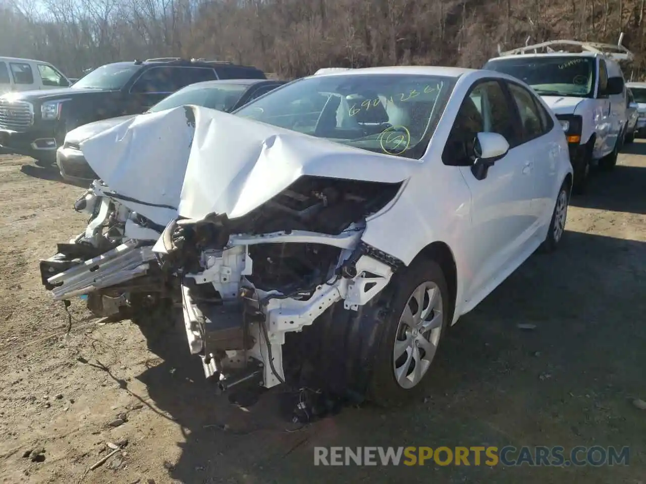 2 Photograph of a damaged car 5YFEPMAE8MP165566 TOYOTA COROLLA 2021