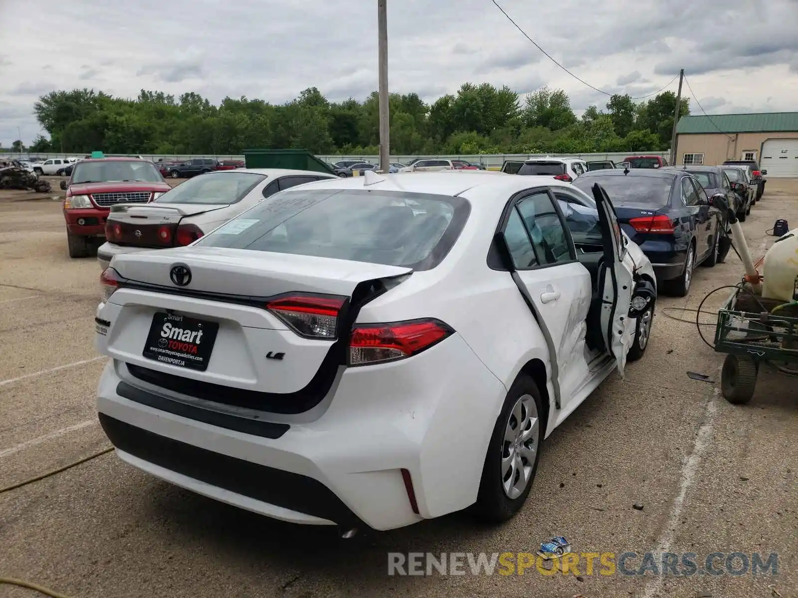 4 Photograph of a damaged car 5YFEPMAE8MP167219 TOYOTA COROLLA 2021