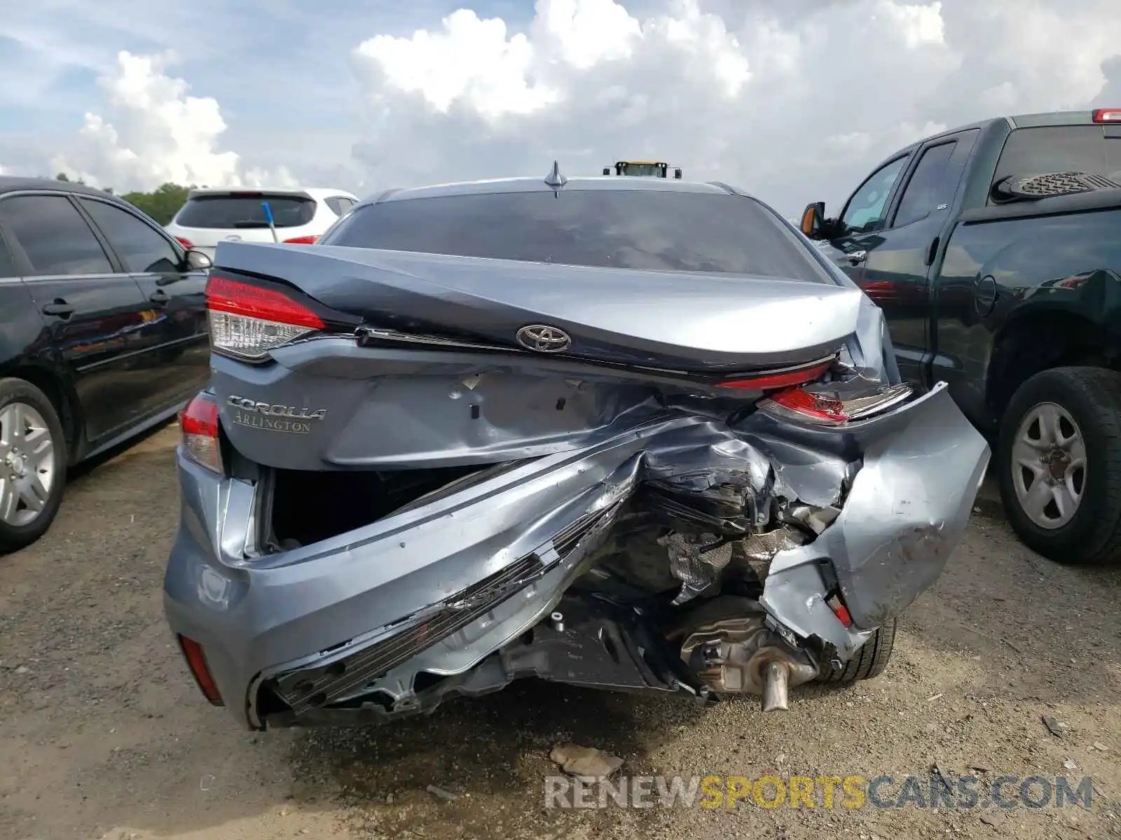 9 Photograph of a damaged car 5YFEPMAE8MP167768 TOYOTA COROLLA 2021