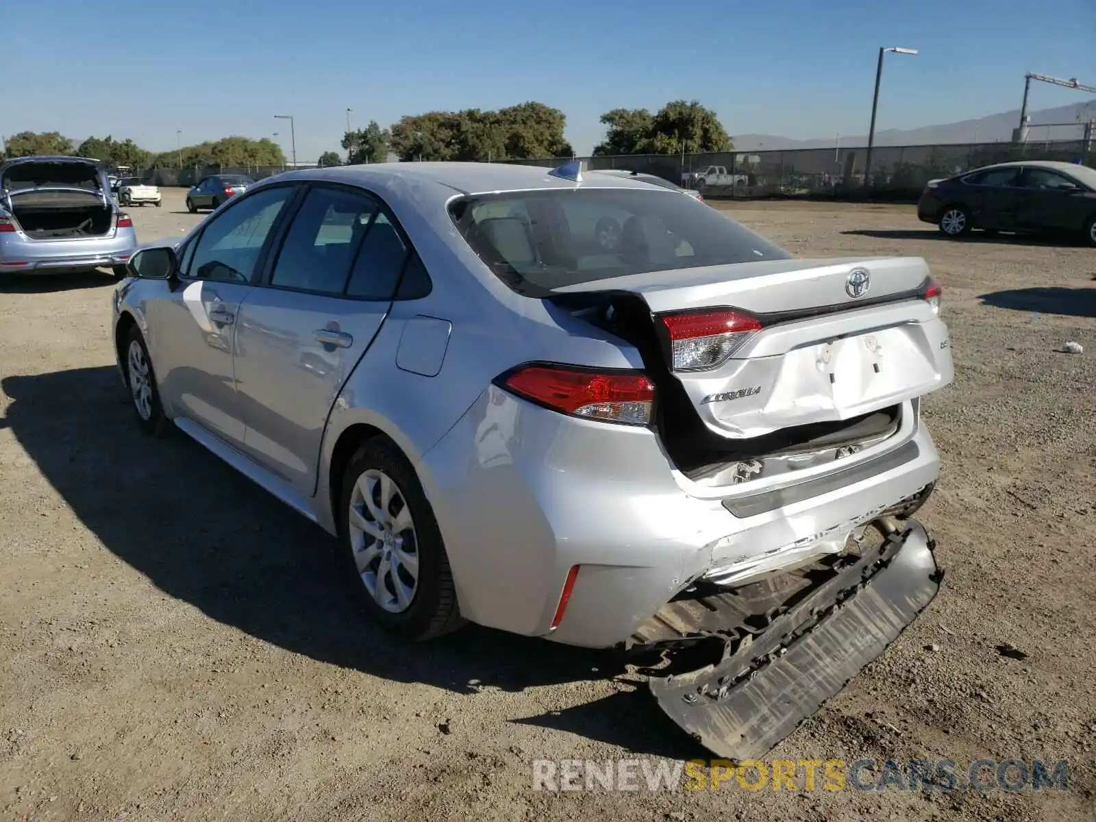 3 Photograph of a damaged car 5YFEPMAE8MP169567 TOYOTA COROLLA 2021