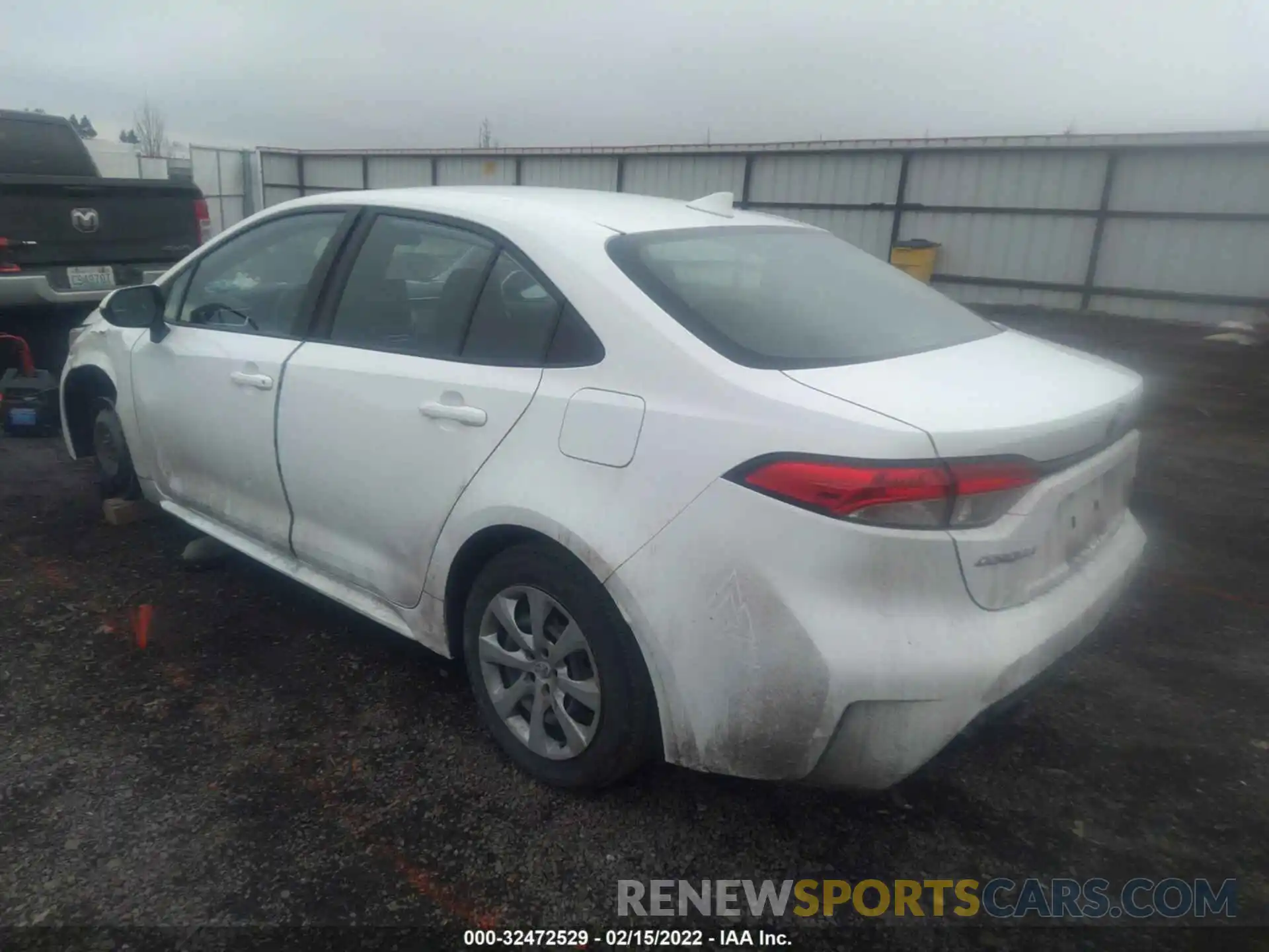 3 Photograph of a damaged car 5YFEPMAE8MP169679 TOYOTA COROLLA 2021