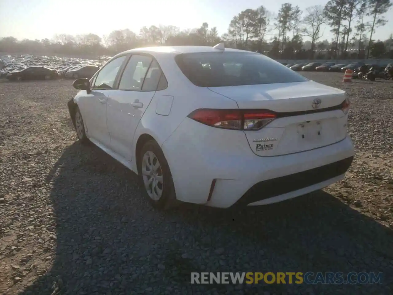 3 Photograph of a damaged car 5YFEPMAE8MP169844 TOYOTA COROLLA 2021