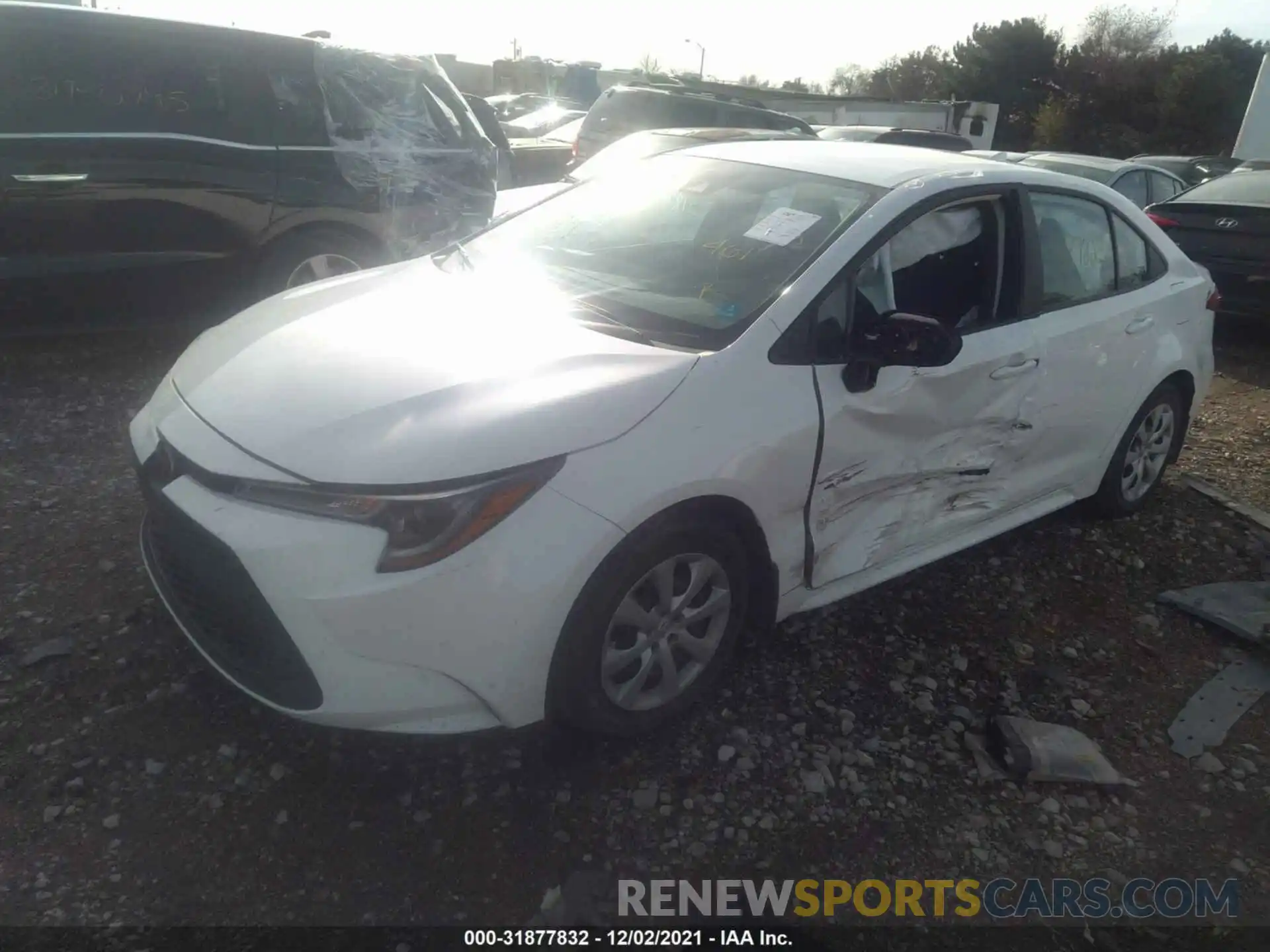 2 Photograph of a damaged car 5YFEPMAE8MP171884 TOYOTA COROLLA 2021