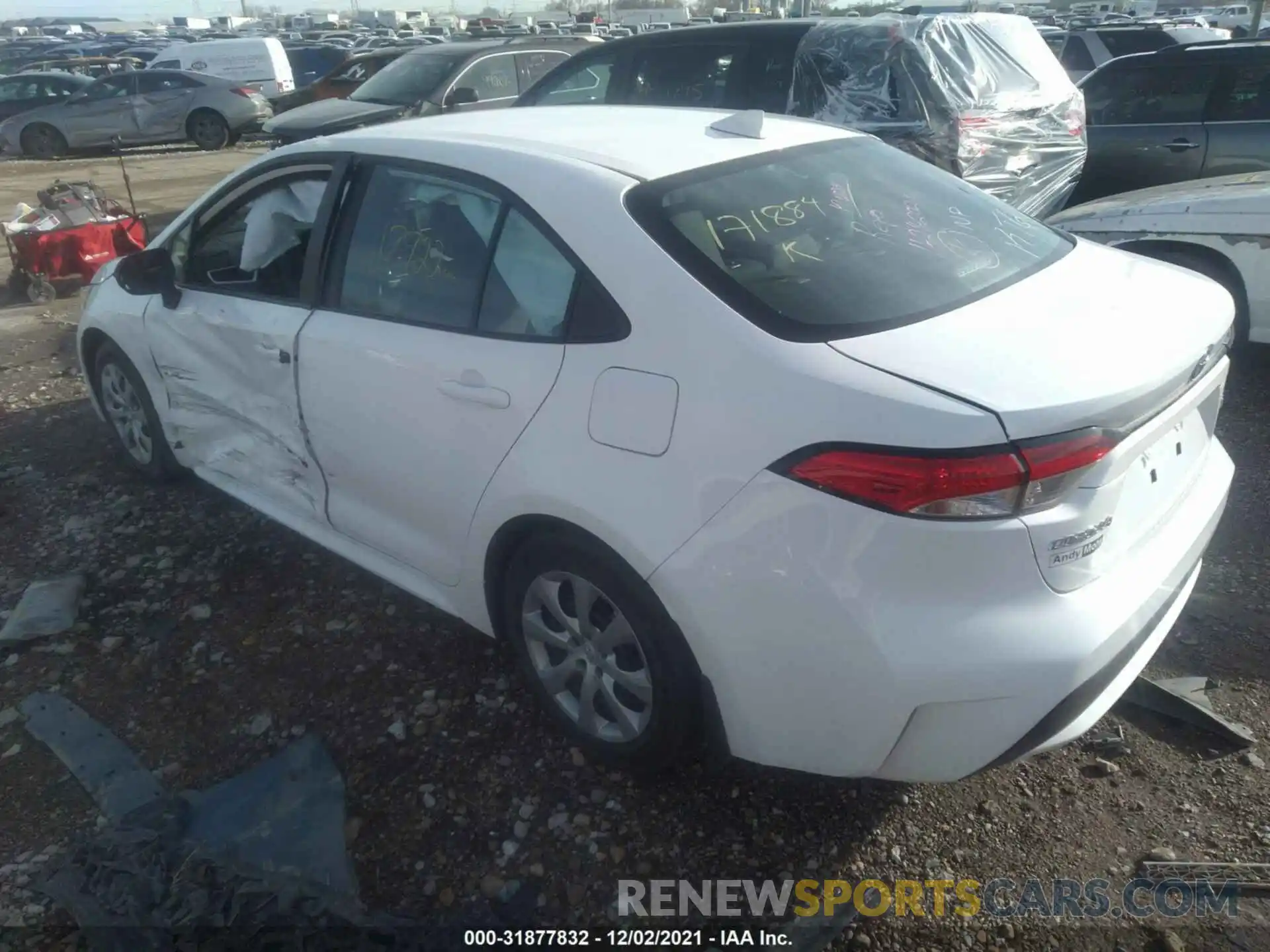 3 Photograph of a damaged car 5YFEPMAE8MP171884 TOYOTA COROLLA 2021