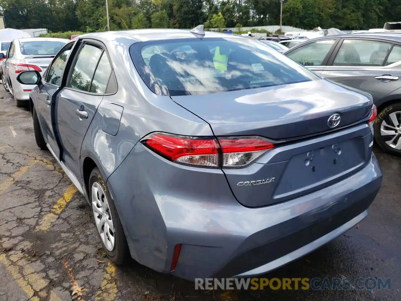 3 Photograph of a damaged car 5YFEPMAE8MP171996 TOYOTA COROLLA 2021