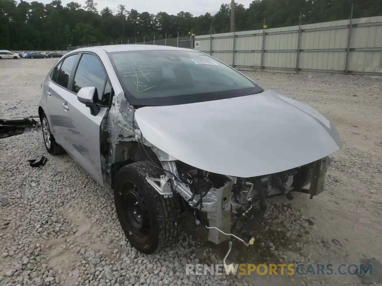 1 Photograph of a damaged car 5YFEPMAE8MP172257 TOYOTA COROLLA 2021