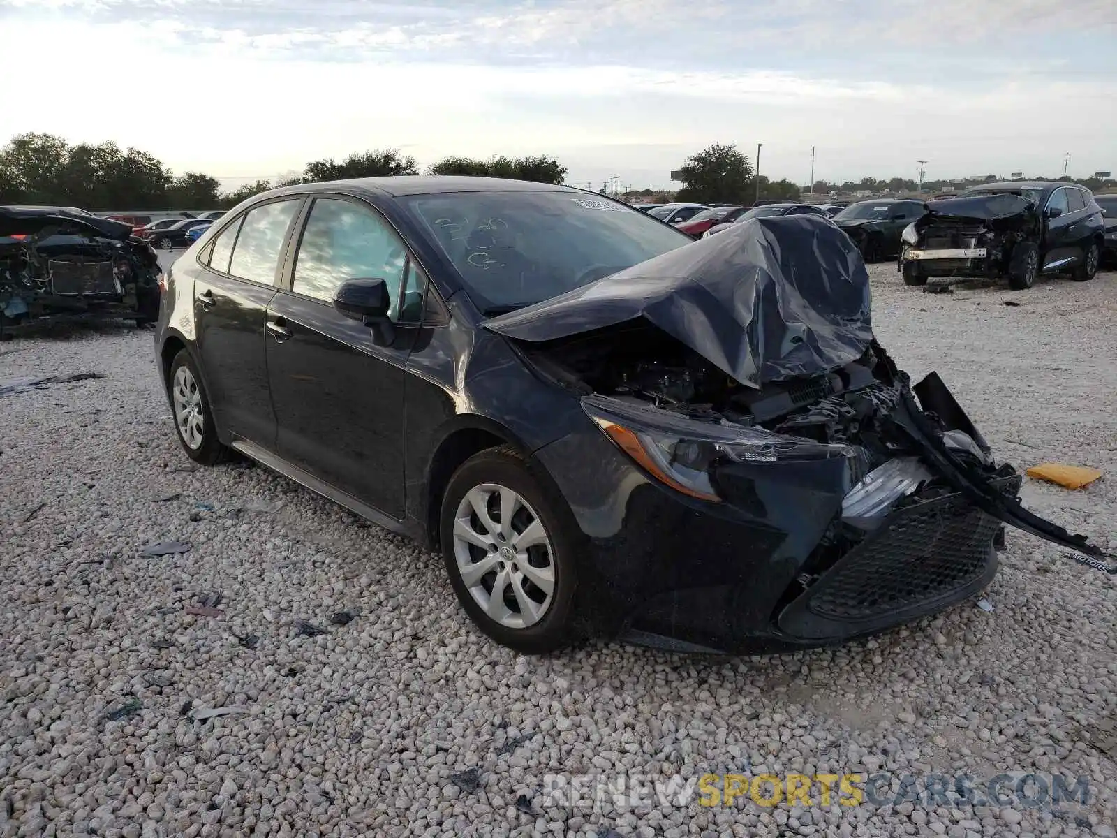 1 Photograph of a damaged car 5YFEPMAE8MP172310 TOYOTA COROLLA 2021