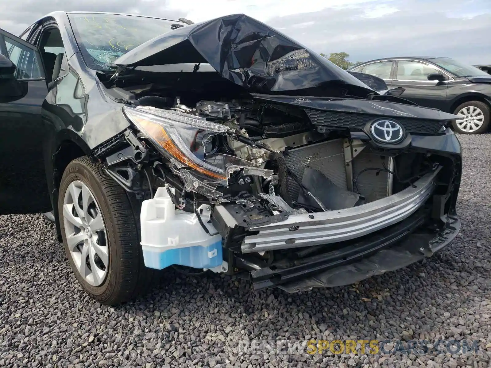 9 Photograph of a damaged car 5YFEPMAE8MP172534 TOYOTA COROLLA 2021