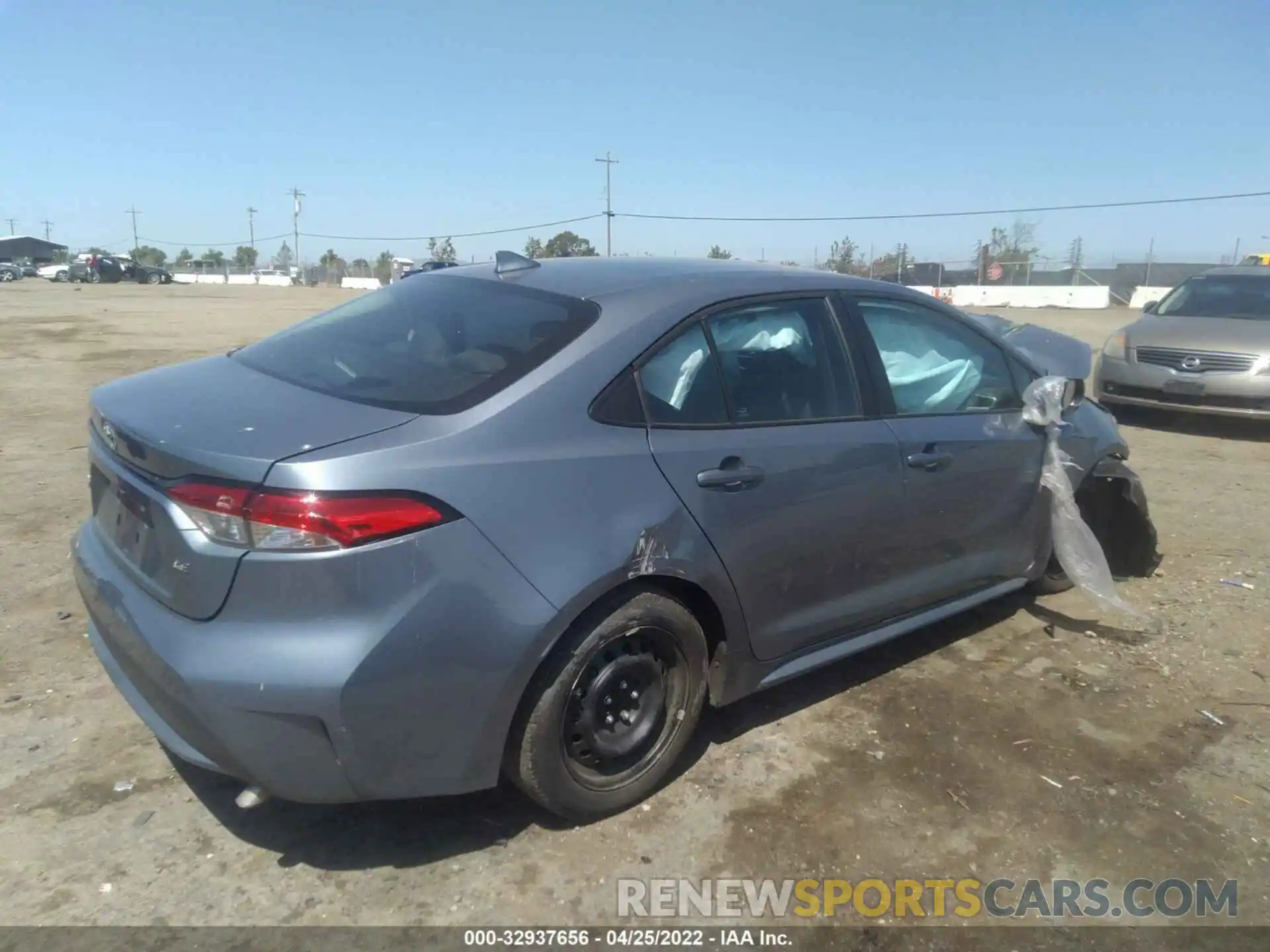 4 Photograph of a damaged car 5YFEPMAE8MP172856 TOYOTA COROLLA 2021