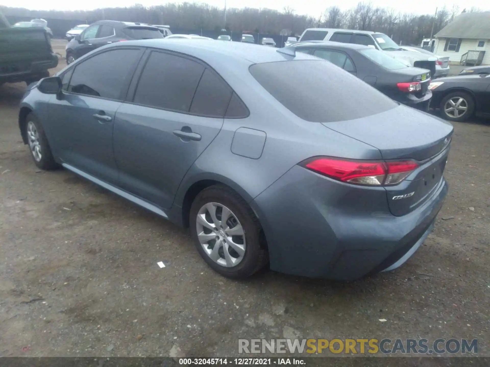 3 Photograph of a damaged car 5YFEPMAE8MP173103 TOYOTA COROLLA 2021