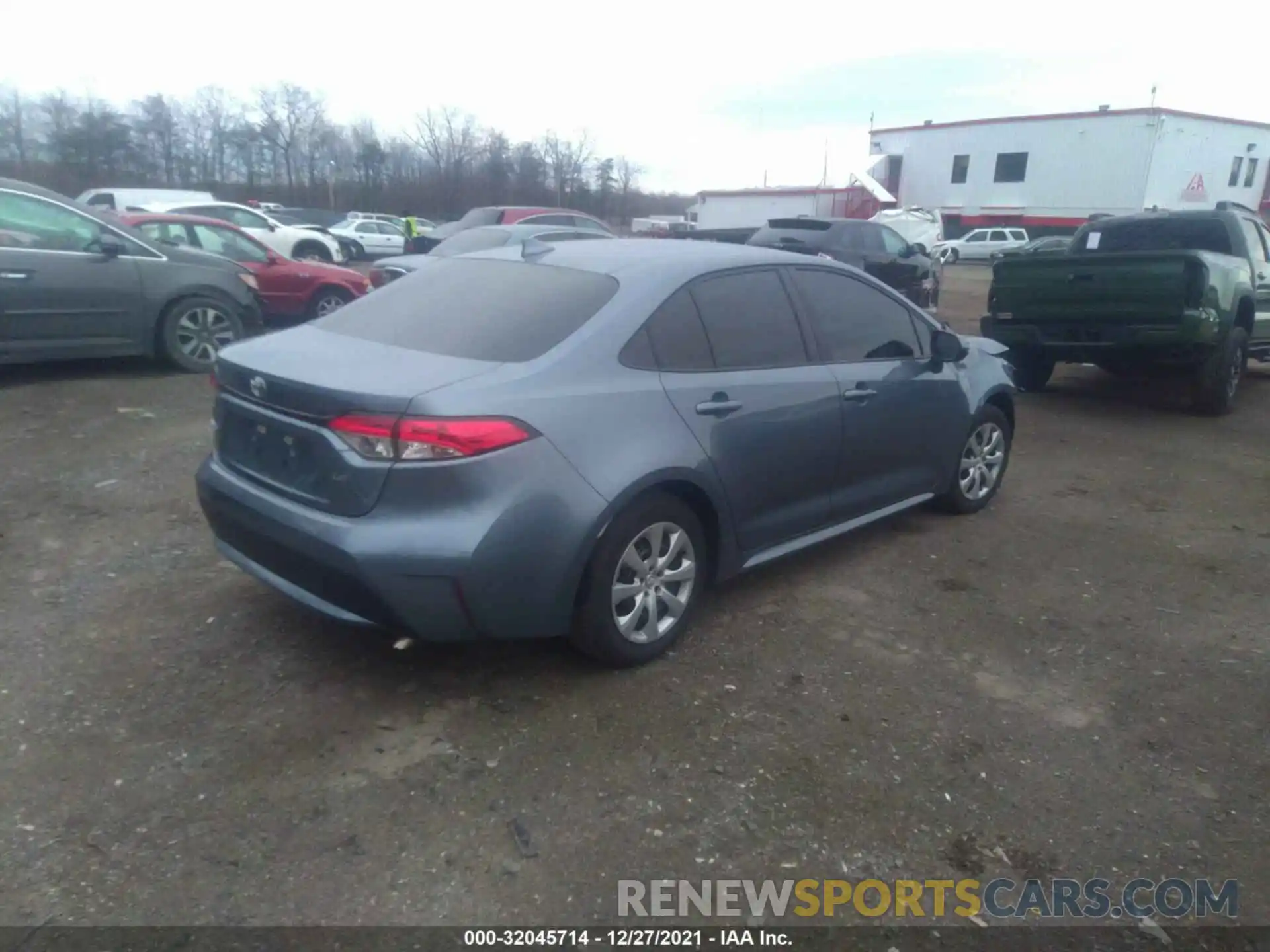 4 Photograph of a damaged car 5YFEPMAE8MP173103 TOYOTA COROLLA 2021