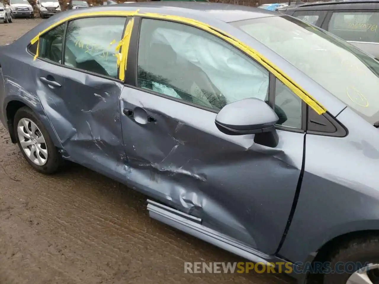 9 Photograph of a damaged car 5YFEPMAE8MP174350 TOYOTA COROLLA 2021