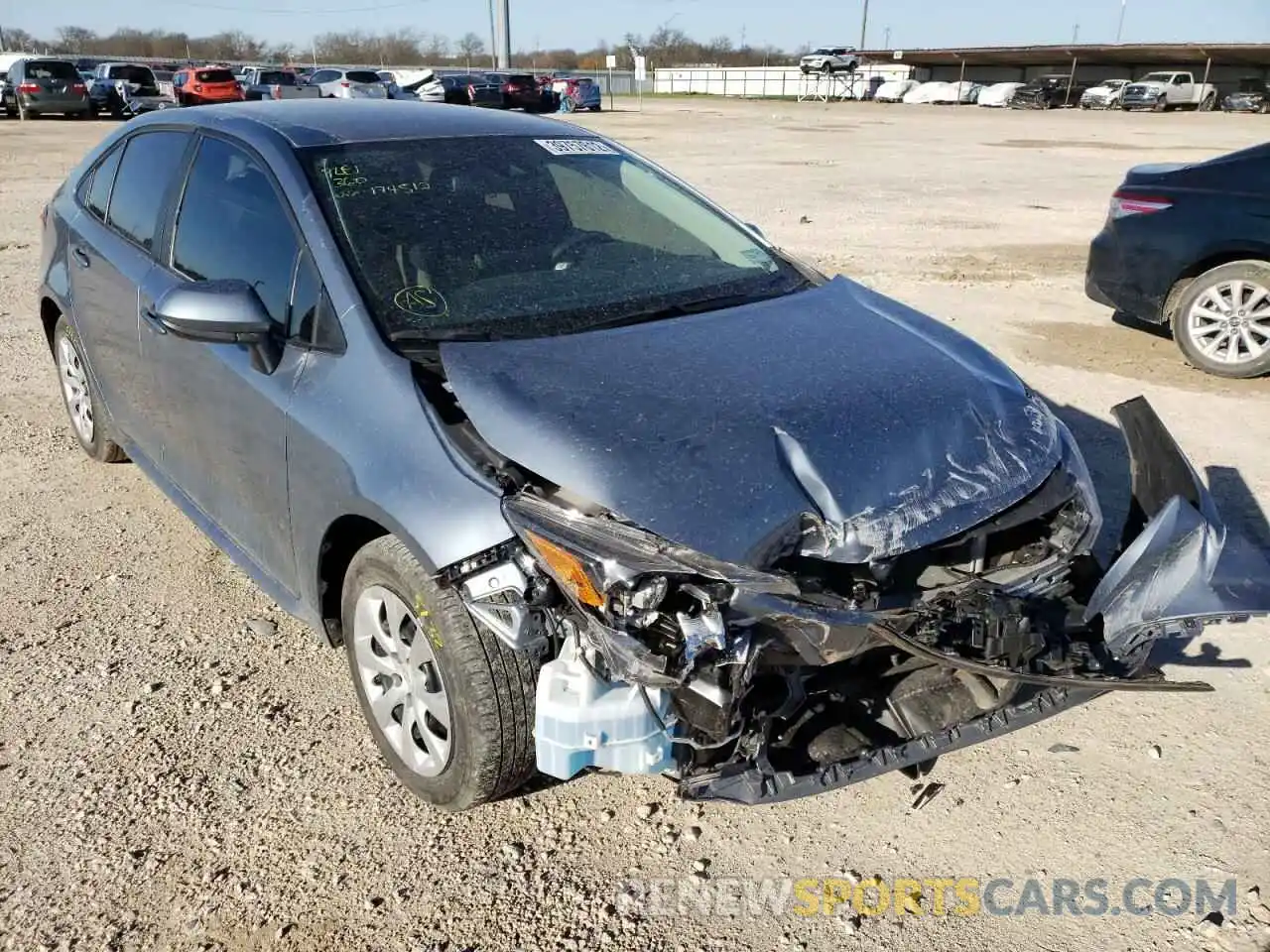 1 Photograph of a damaged car 5YFEPMAE8MP174512 TOYOTA COROLLA 2021