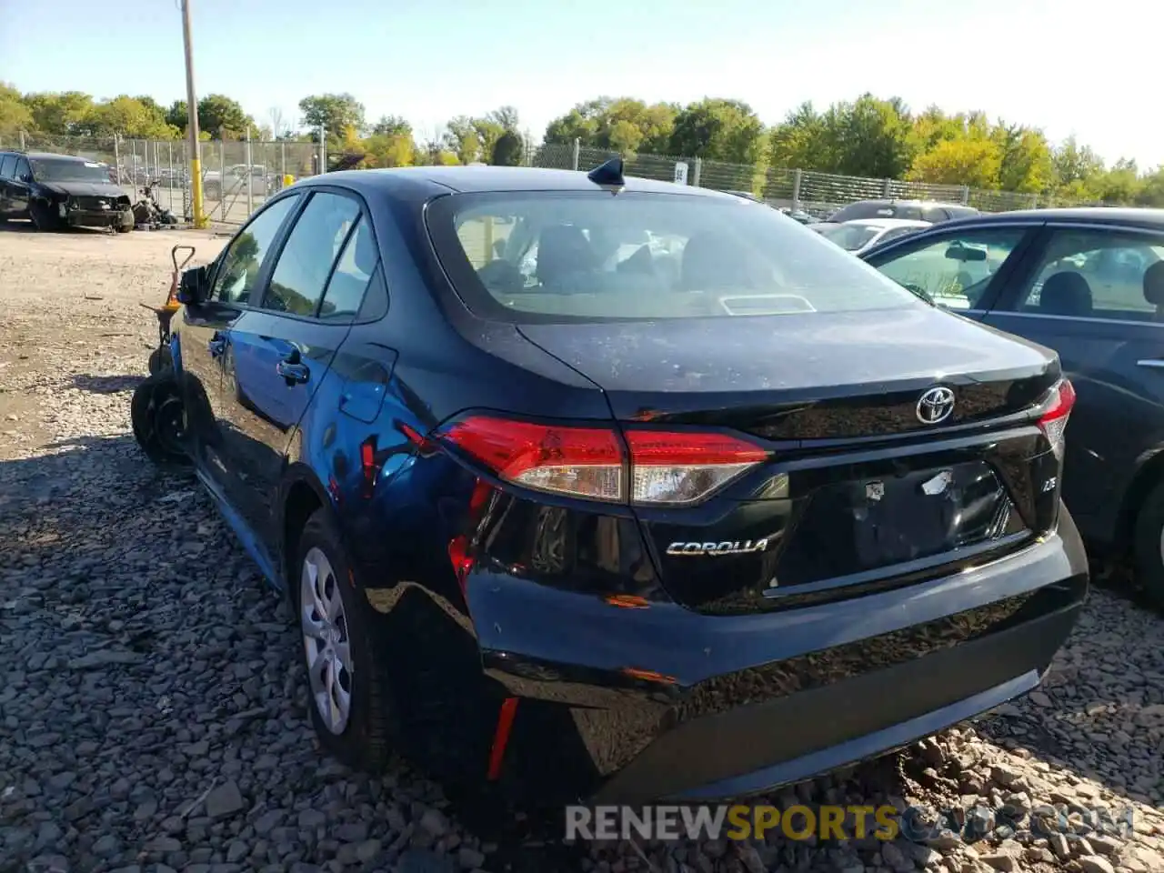 3 Photograph of a damaged car 5YFEPMAE8MP175563 TOYOTA COROLLA 2021