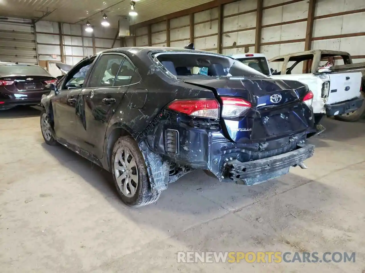 3 Photograph of a damaged car 5YFEPMAE8MP179001 TOYOTA COROLLA 2021