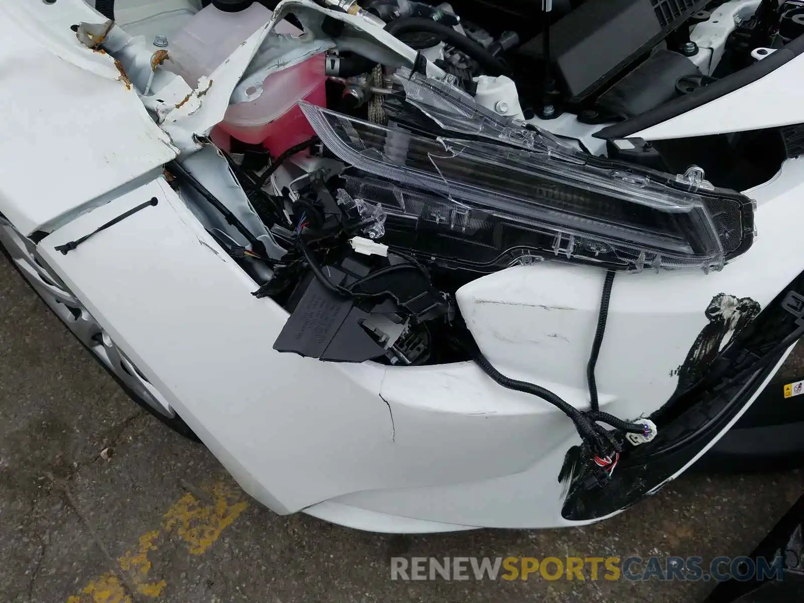 9 Photograph of a damaged car 5YFEPMAE8MP179323 TOYOTA COROLLA 2021