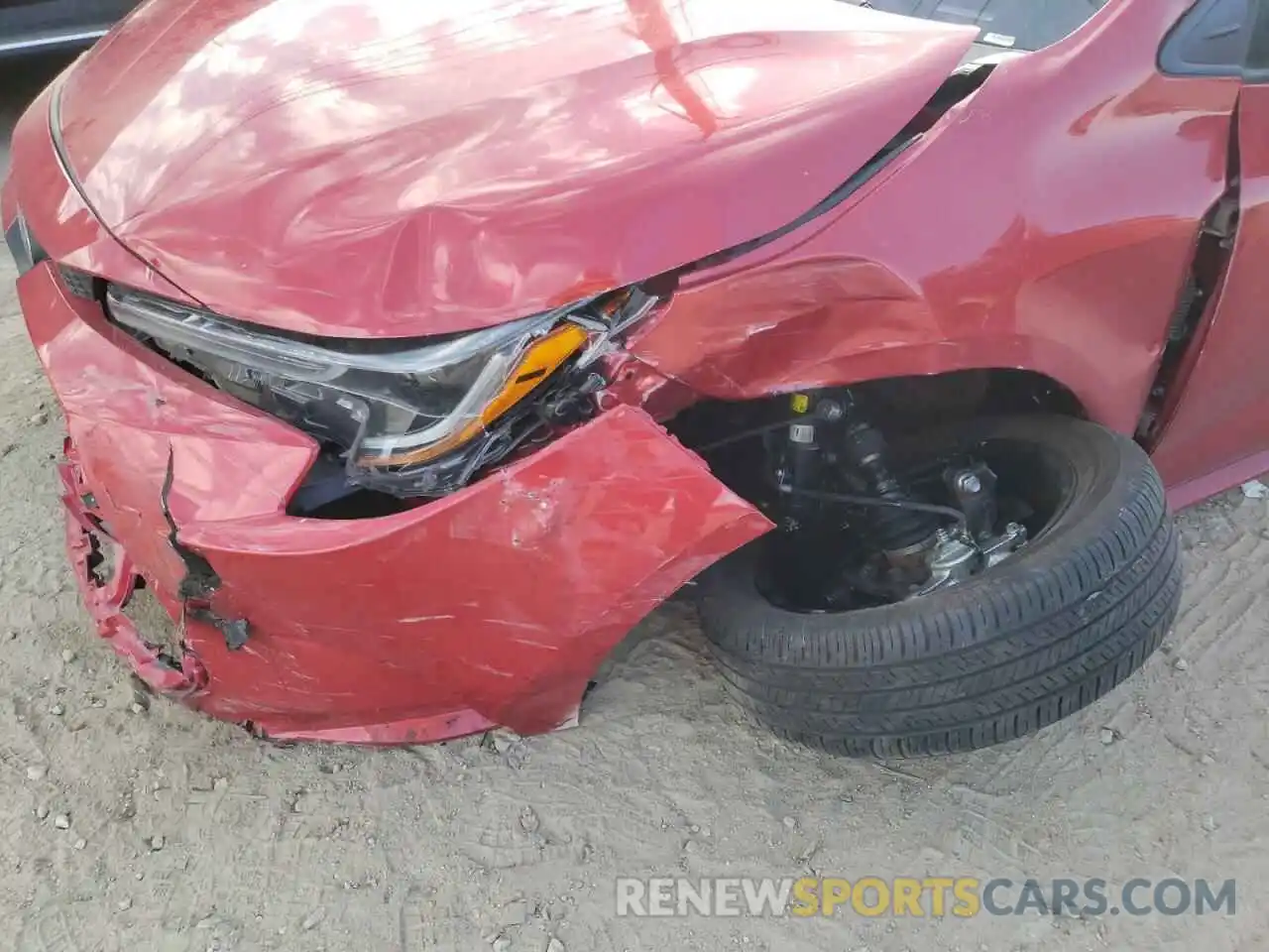 9 Photograph of a damaged car 5YFEPMAE8MP179693 TOYOTA COROLLA 2021