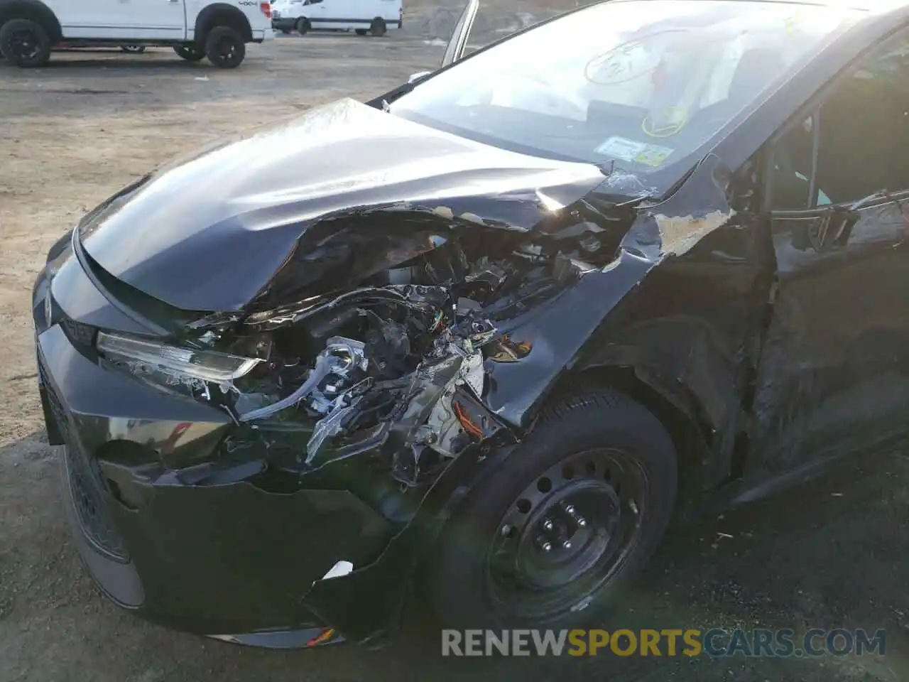 9 Photograph of a damaged car 5YFEPMAE8MP183145 TOYOTA COROLLA 2021