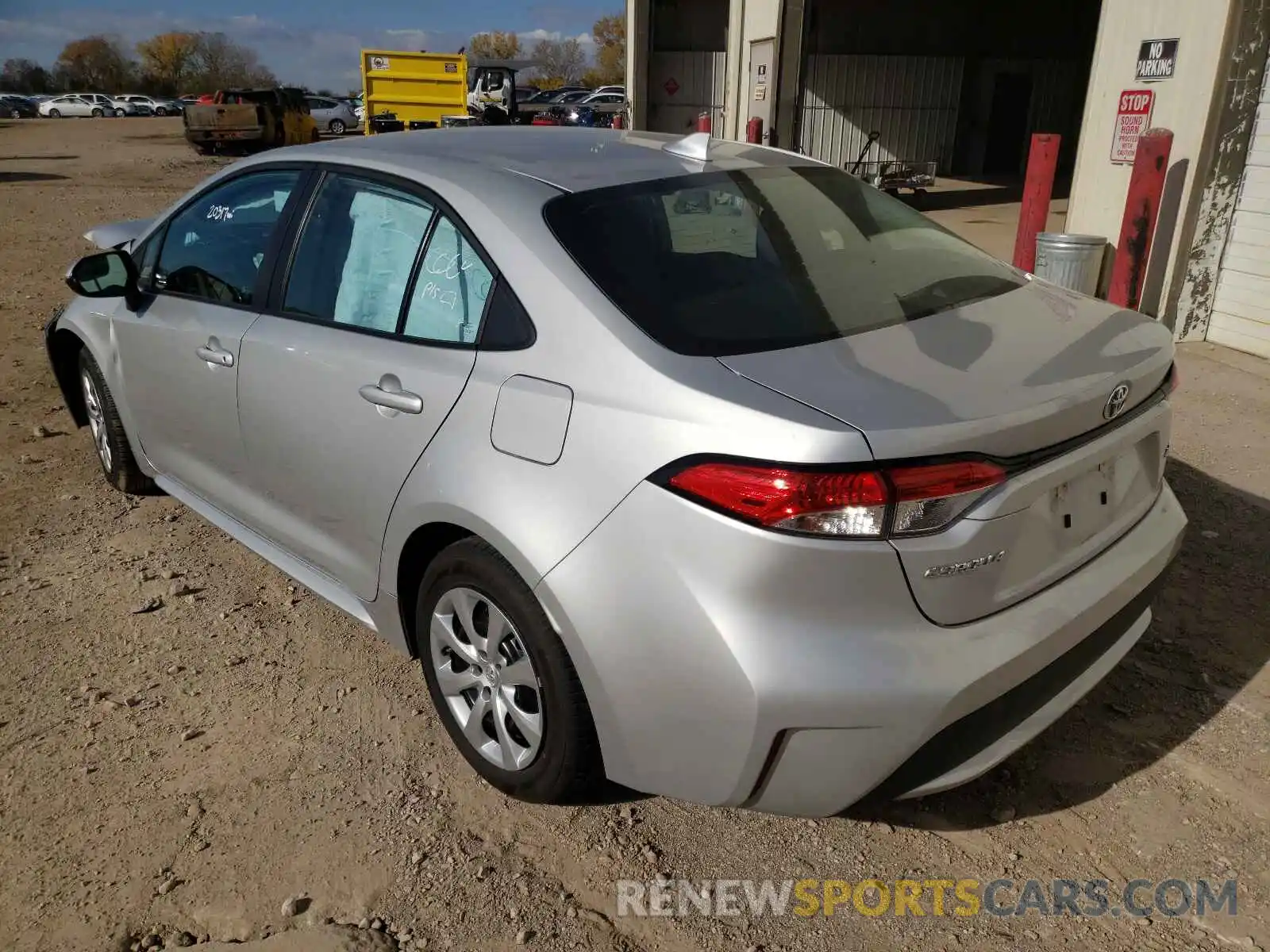 3 Photograph of a damaged car 5YFEPMAE8MP185719 TOYOTA COROLLA 2021