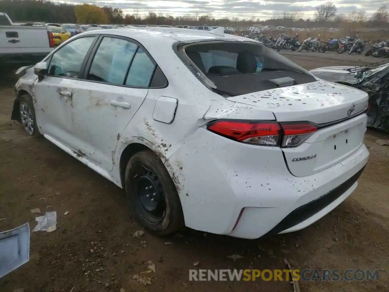 3 Photograph of a damaged car 5YFEPMAE8MP189334 TOYOTA COROLLA 2021