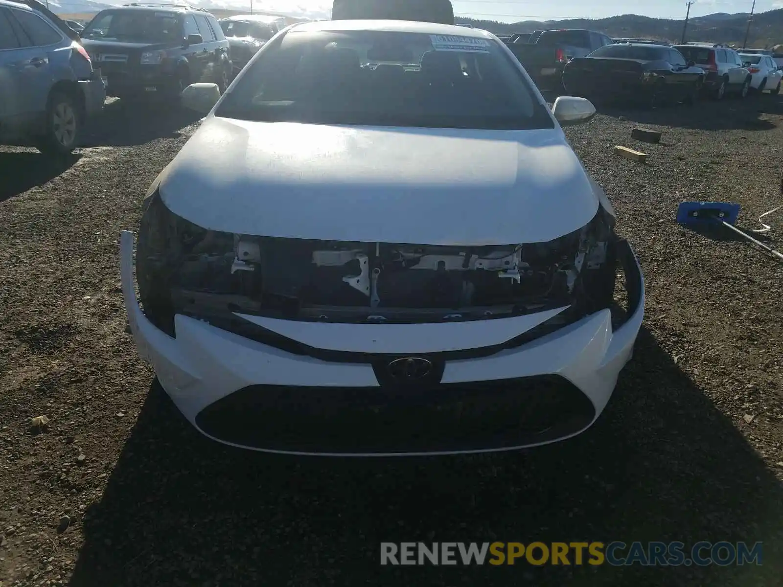 9 Photograph of a damaged car 5YFEPMAE8MP191116 TOYOTA COROLLA 2021