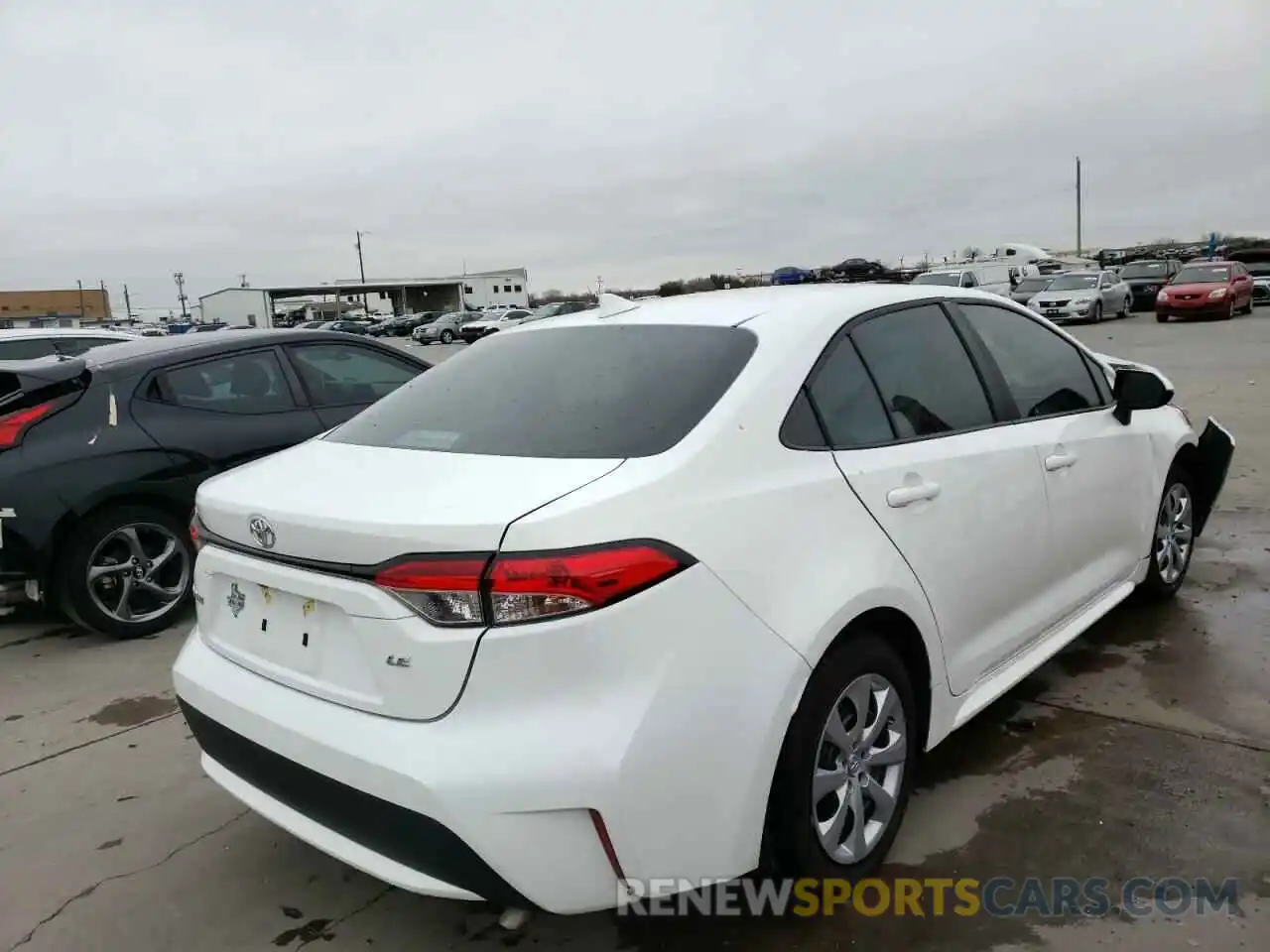 4 Photograph of a damaged car 5YFEPMAE8MP191875 TOYOTA COROLLA 2021