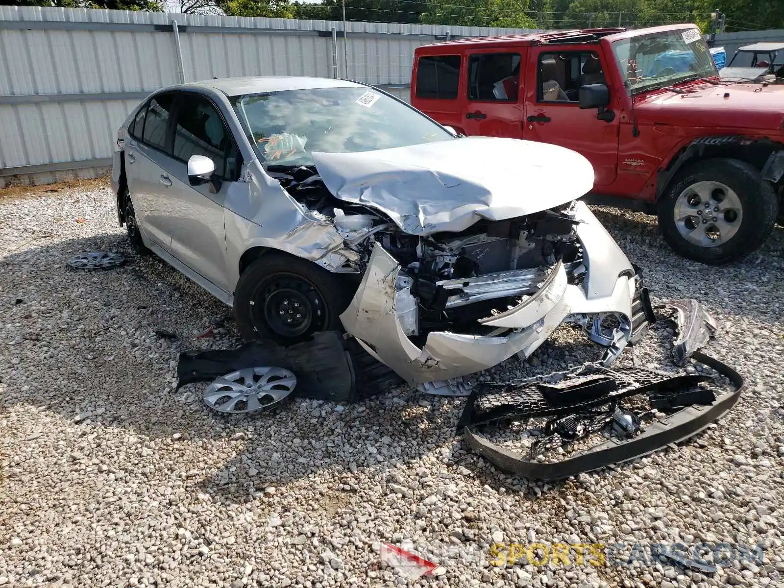 1 Photograph of a damaged car 5YFEPMAE8MP197465 TOYOTA COROLLA 2021