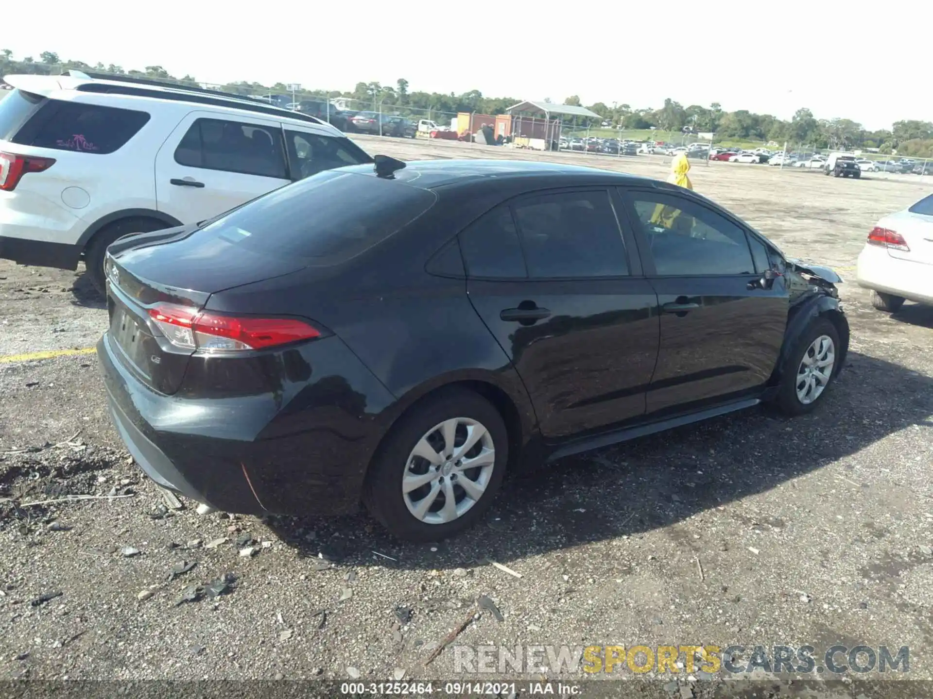 4 Photograph of a damaged car 5YFEPMAE8MP199037 TOYOTA COROLLA 2021