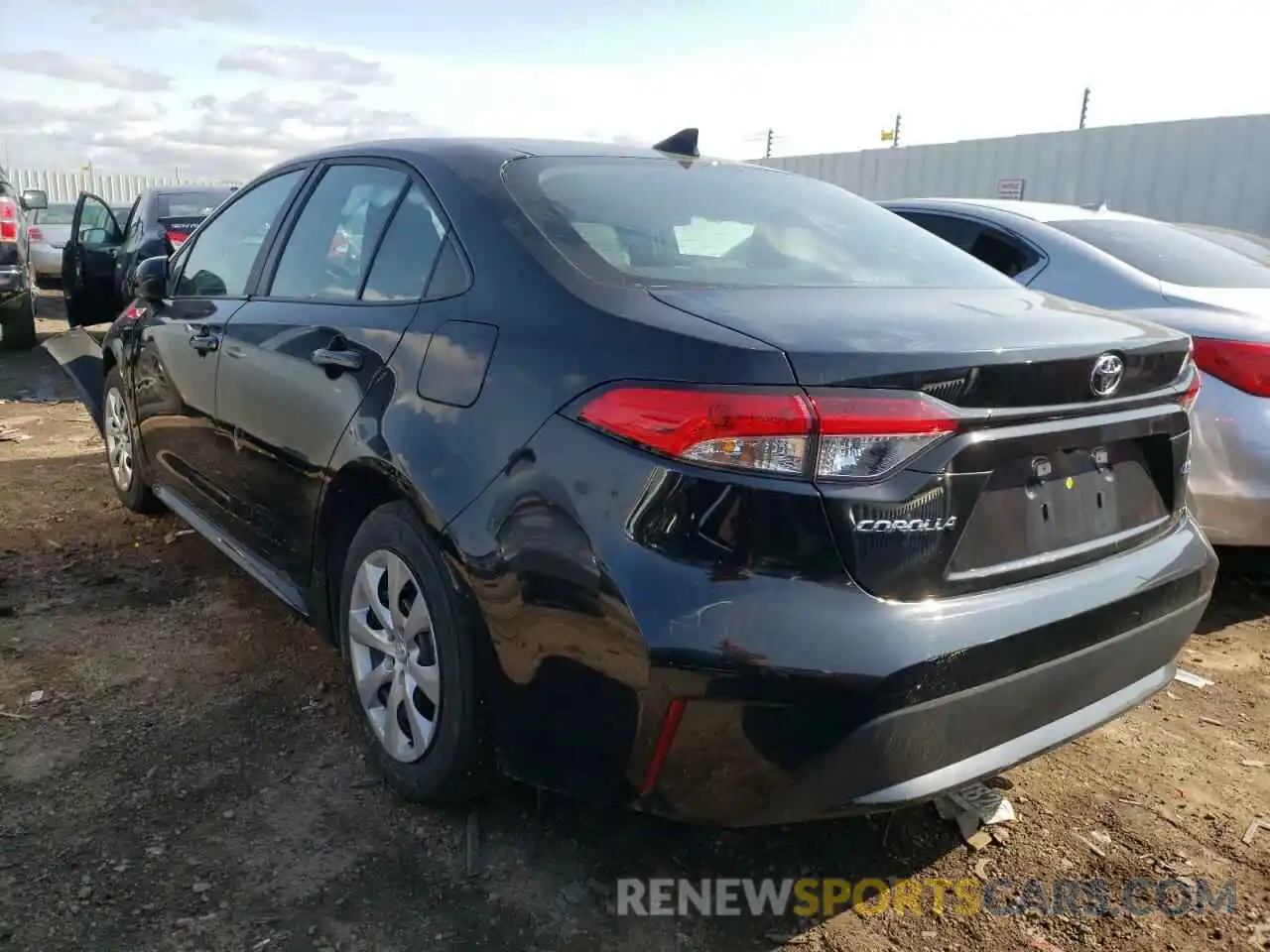 3 Photograph of a damaged car 5YFEPMAE8MP202745 TOYOTA COROLLA 2021