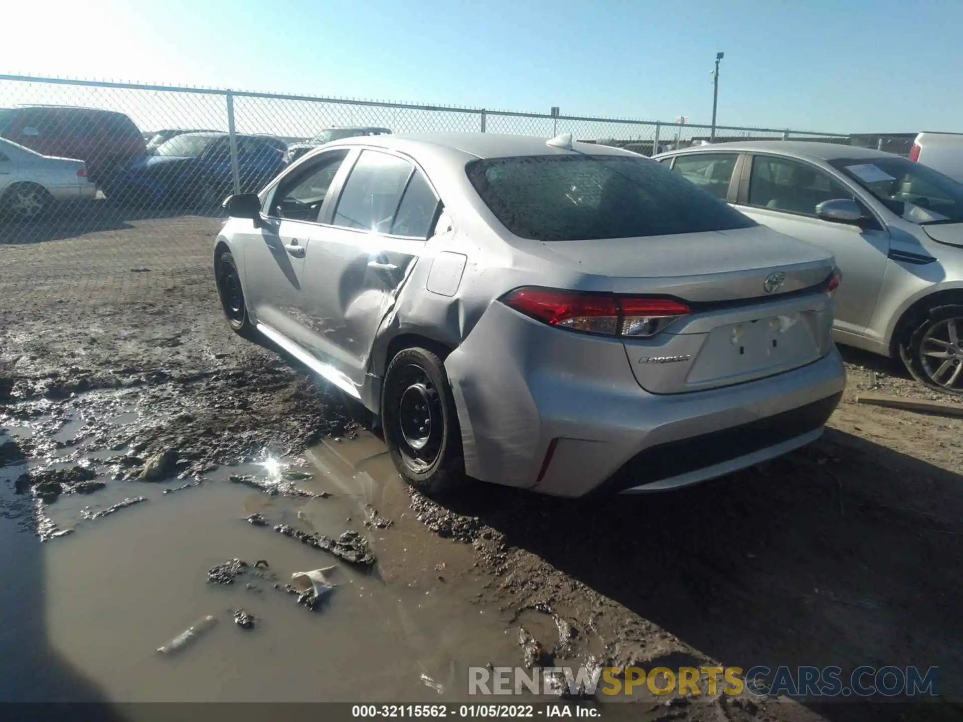 3 Photograph of a damaged car 5YFEPMAE8MP206116 TOYOTA COROLLA 2021