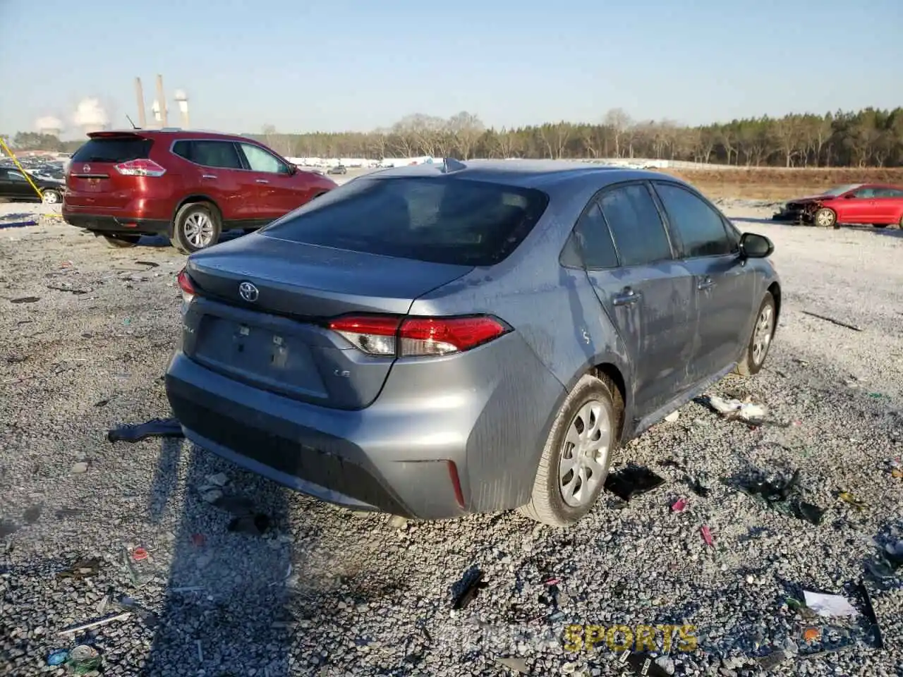 4 Photograph of a damaged car 5YFEPMAE8MP207170 TOYOTA COROLLA 2021