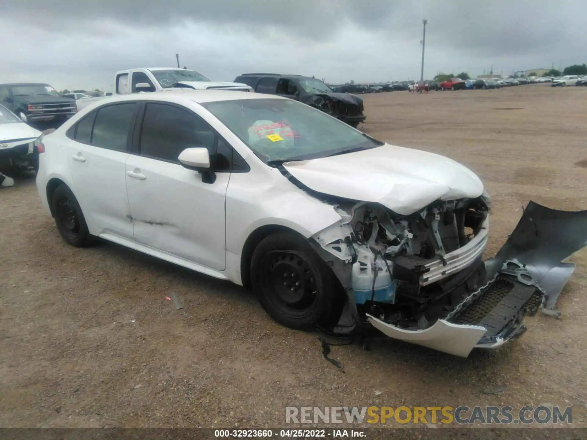 1 Photograph of a damaged car 5YFEPMAE8MP208867 TOYOTA COROLLA 2021