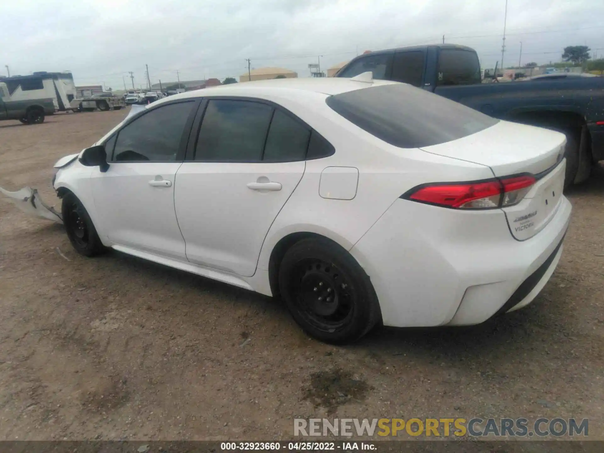 3 Photograph of a damaged car 5YFEPMAE8MP208867 TOYOTA COROLLA 2021